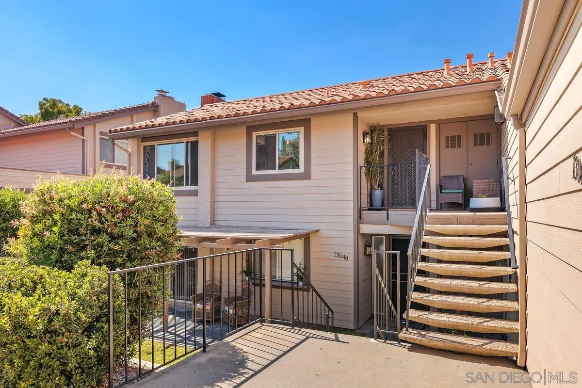 https://cdn.realtyfeed.com/cdn/127/250028200/a2b207aa18894d717be5636c3fb4fd41.webp
