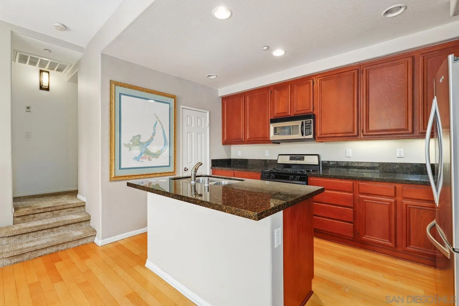 Photo #6: 250028201 Listing: Photo #6