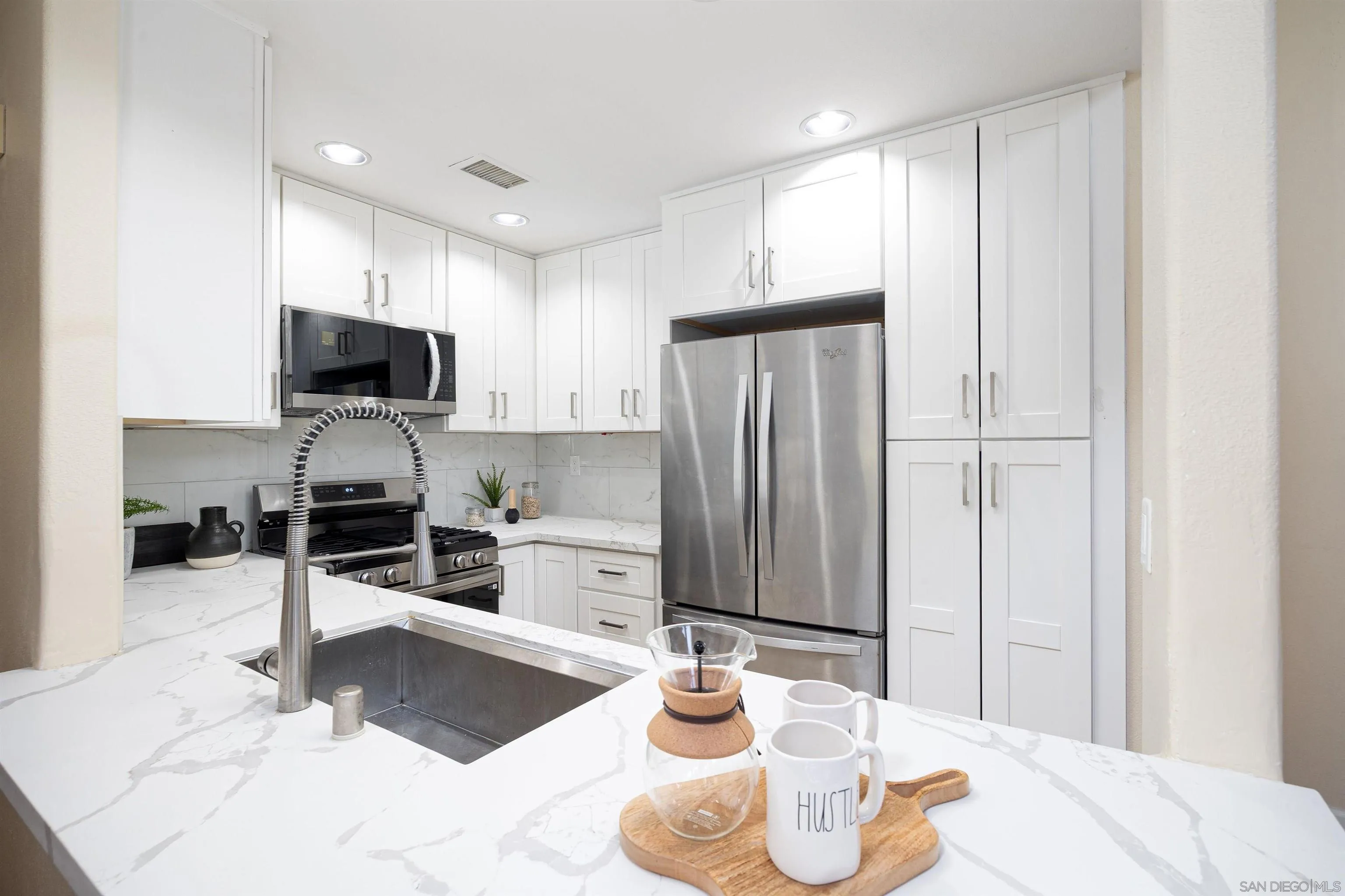 Photo #5: 250028240 Listing 