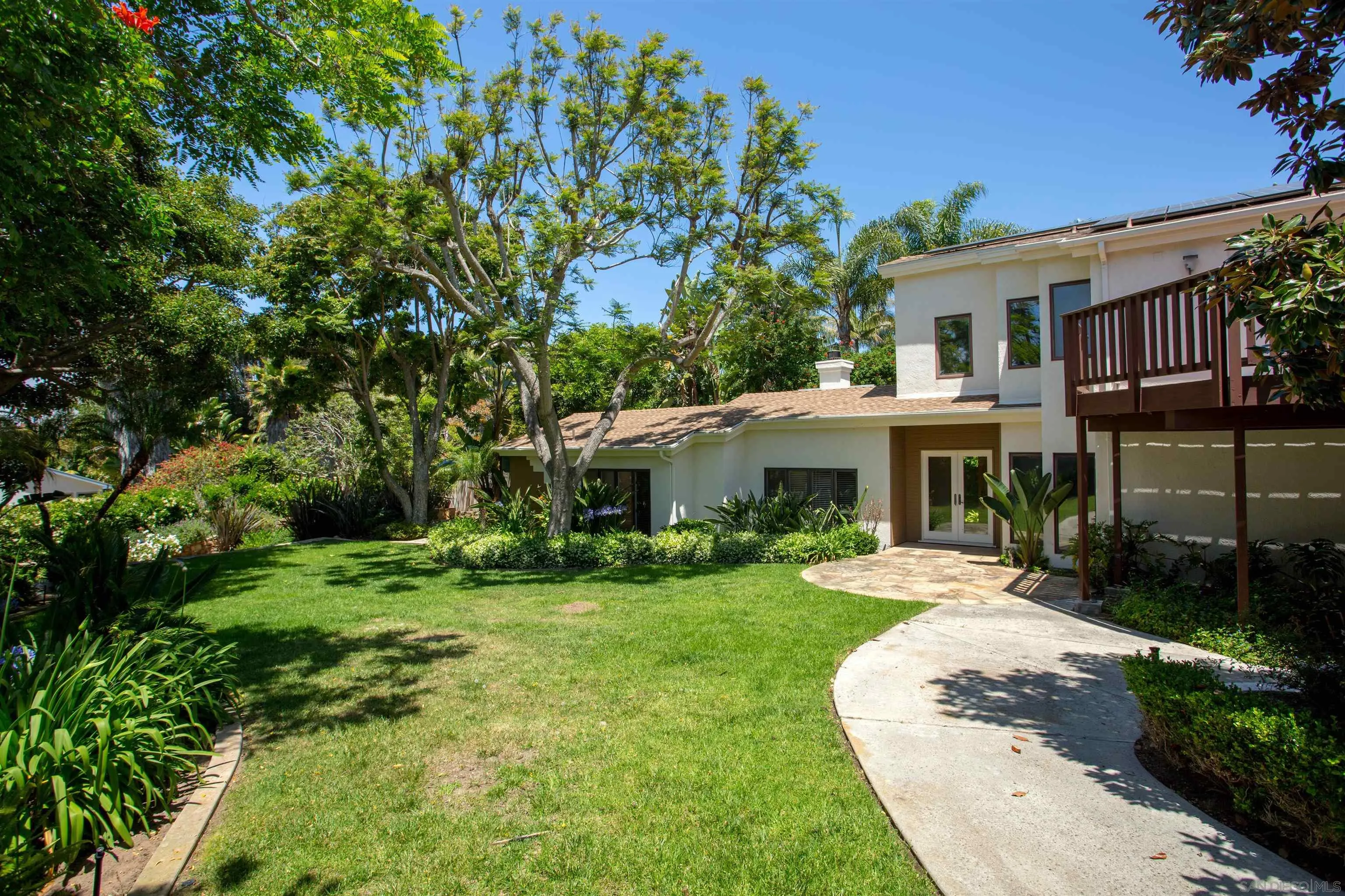 https://cdn.realtyfeed.com/cdn/127/250028248/f679c87ec6ebc744ce5d33a7840ca15a.webp