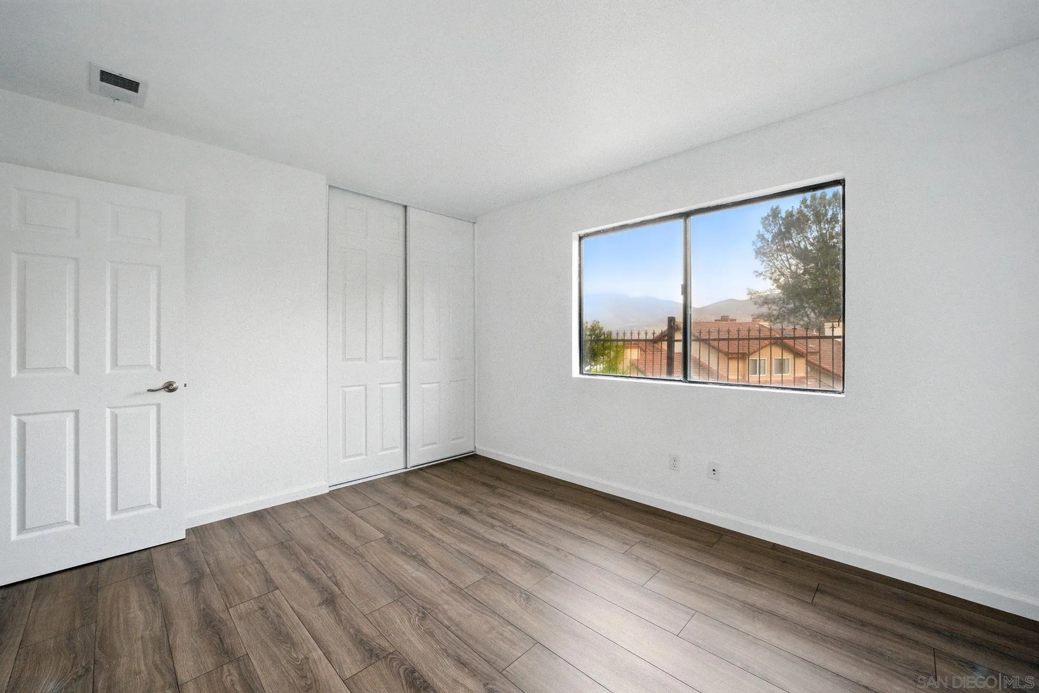 https://cdn.realtyfeed.com/cdn/127/250028284/0253f5718e4e4623cf59b5bf6f6f4293.webp
