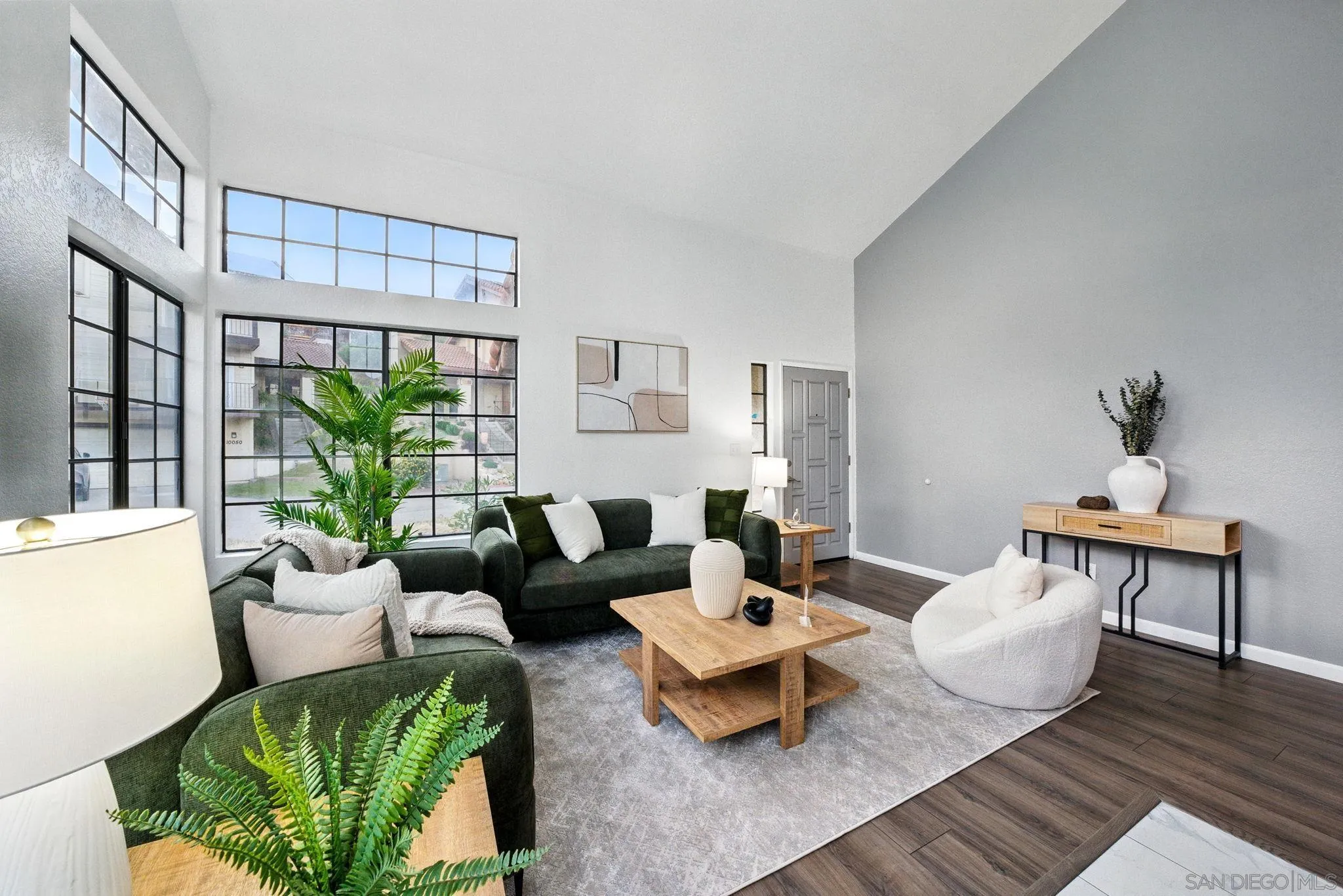 https://cdn.realtyfeed.com/cdn/127/250028284/e16b498747e9bd8bf55131ec1e23a247.webp
