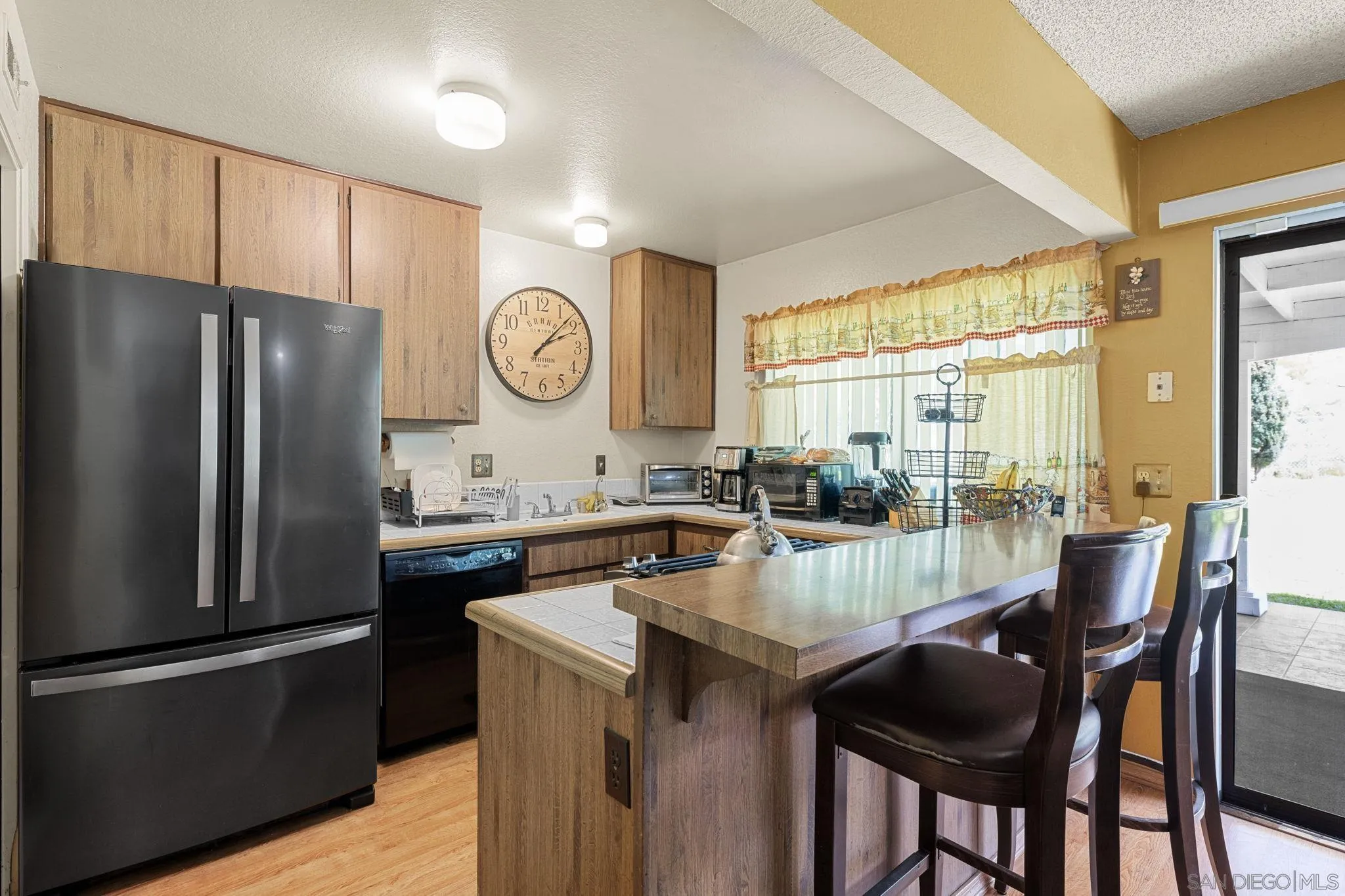 https://cdn.realtyfeed.com/cdn/127/250028287/35012c69f9c0e232c7090b2bf96c70f6.webp