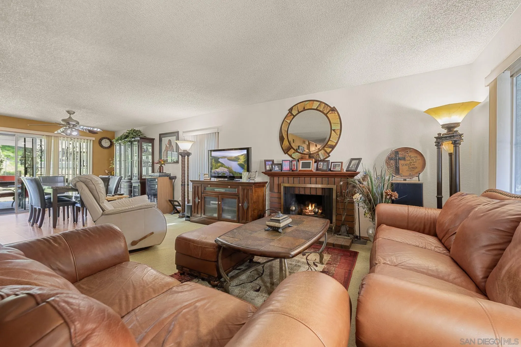 https://cdn.realtyfeed.com/cdn/127/250028287/4ea37c6126903bbbc6a53d27bc189e84.webp