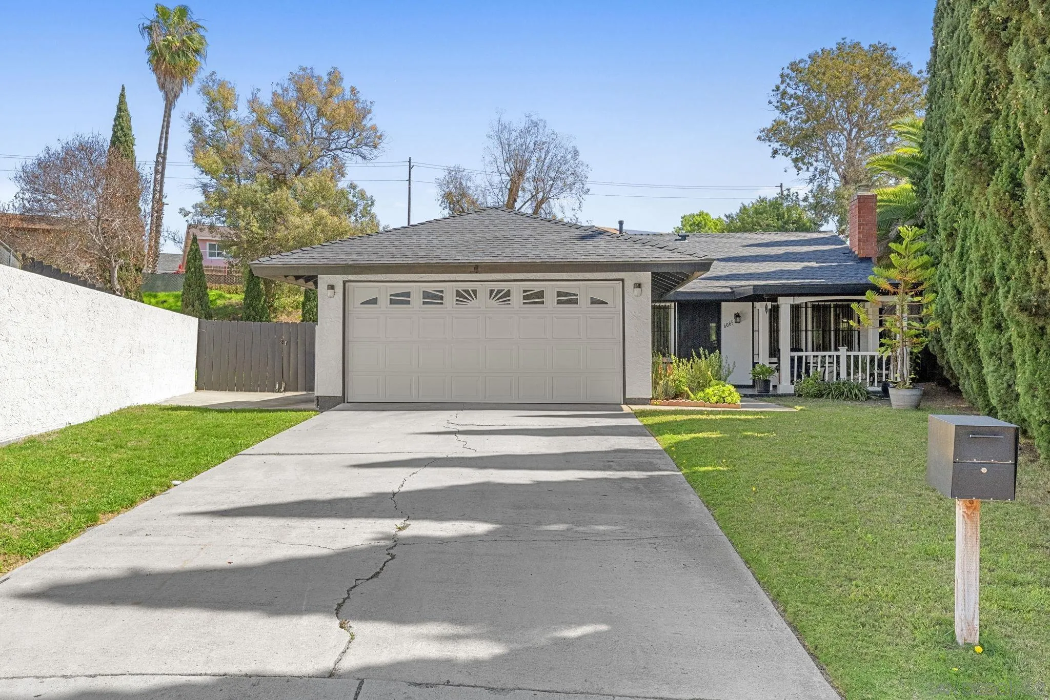 https://cdn.realtyfeed.com/cdn/127/250028287/cc8d127baf6d5b9e37d89b351118d1f6.webp