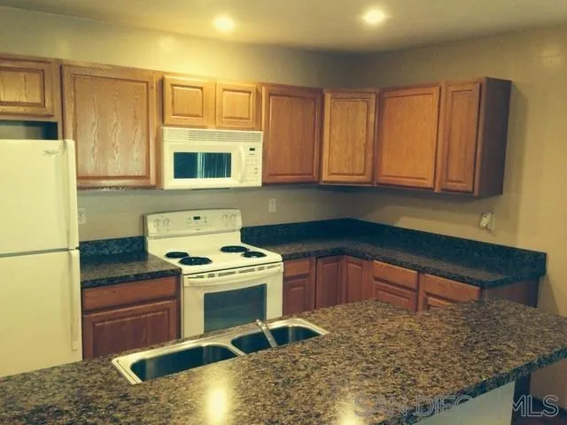 Photo #7: 250028299 Listing: Photo #7