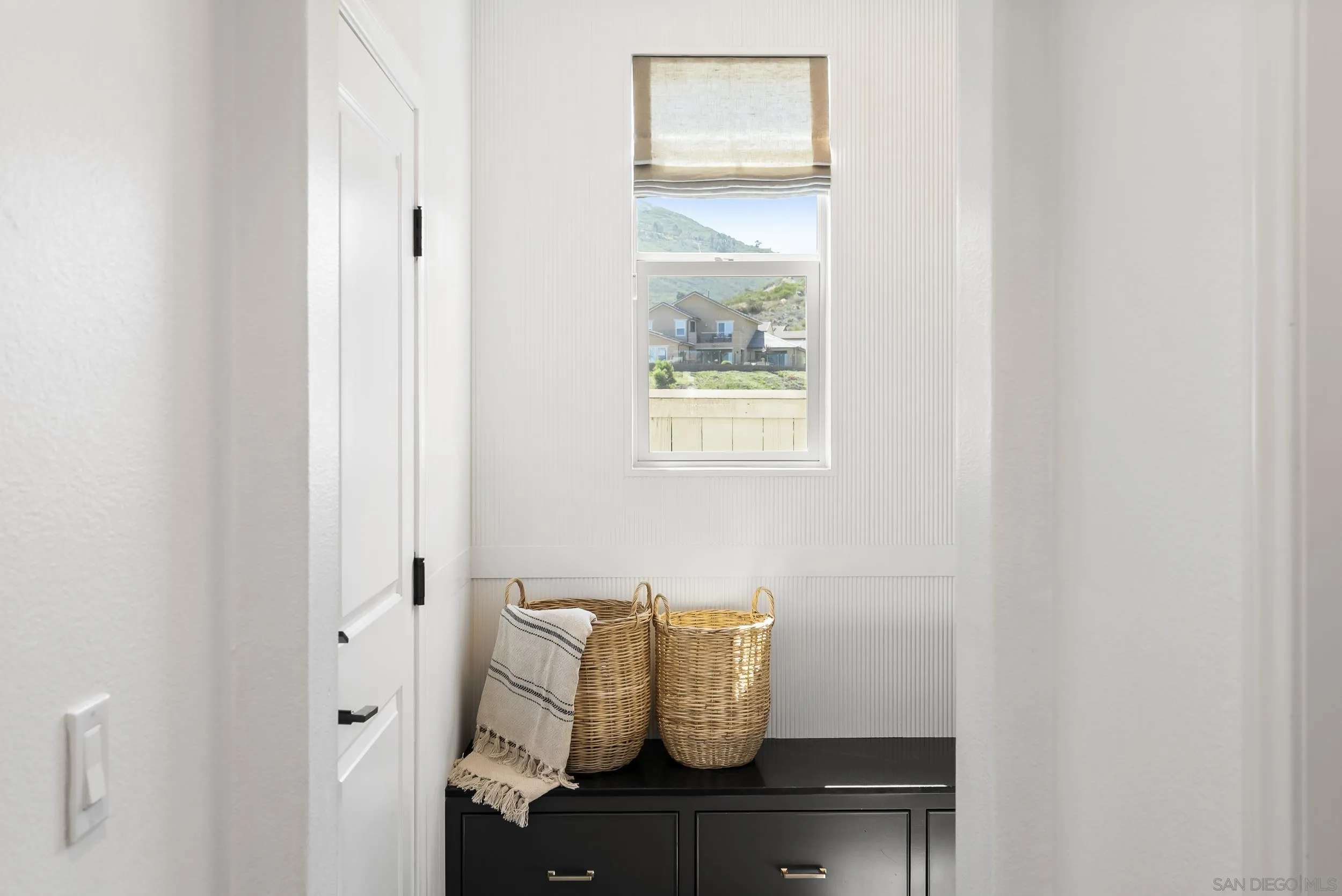 https://cdn.realtyfeed.com/cdn/127/250028303/1817b05cc725d60674162897ccd5d0a4.webp