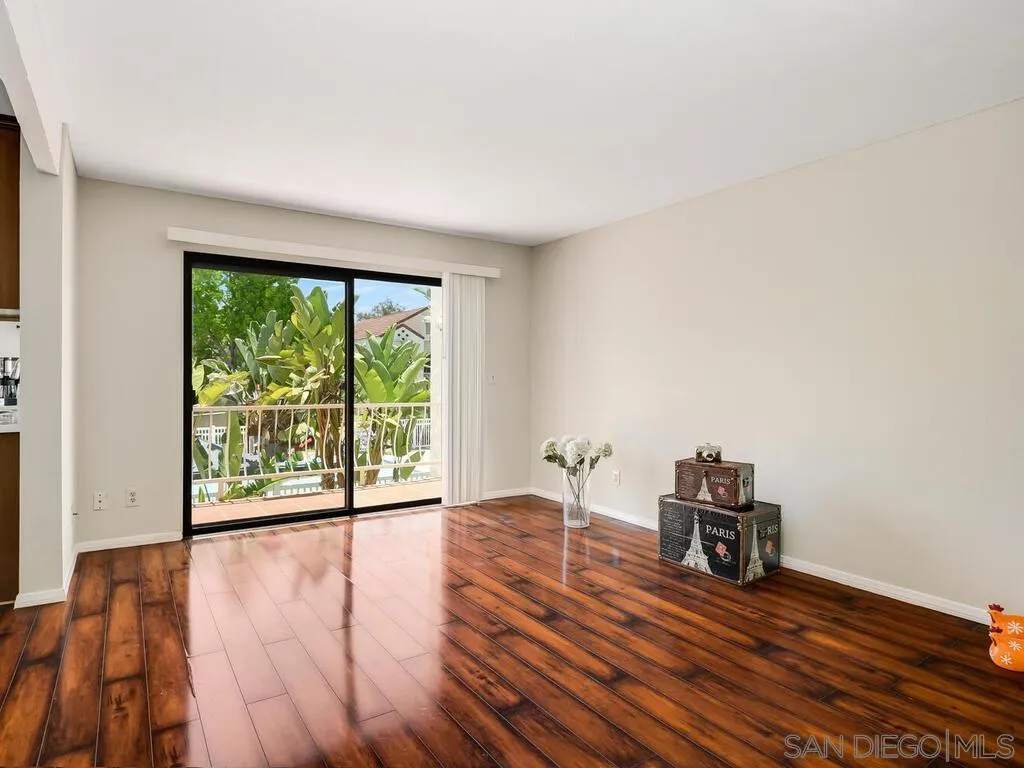 https://cdn.realtyfeed.com/cdn/127/250028311/eb871182a7d6e22672c1efdf4d4b2ee3.webp