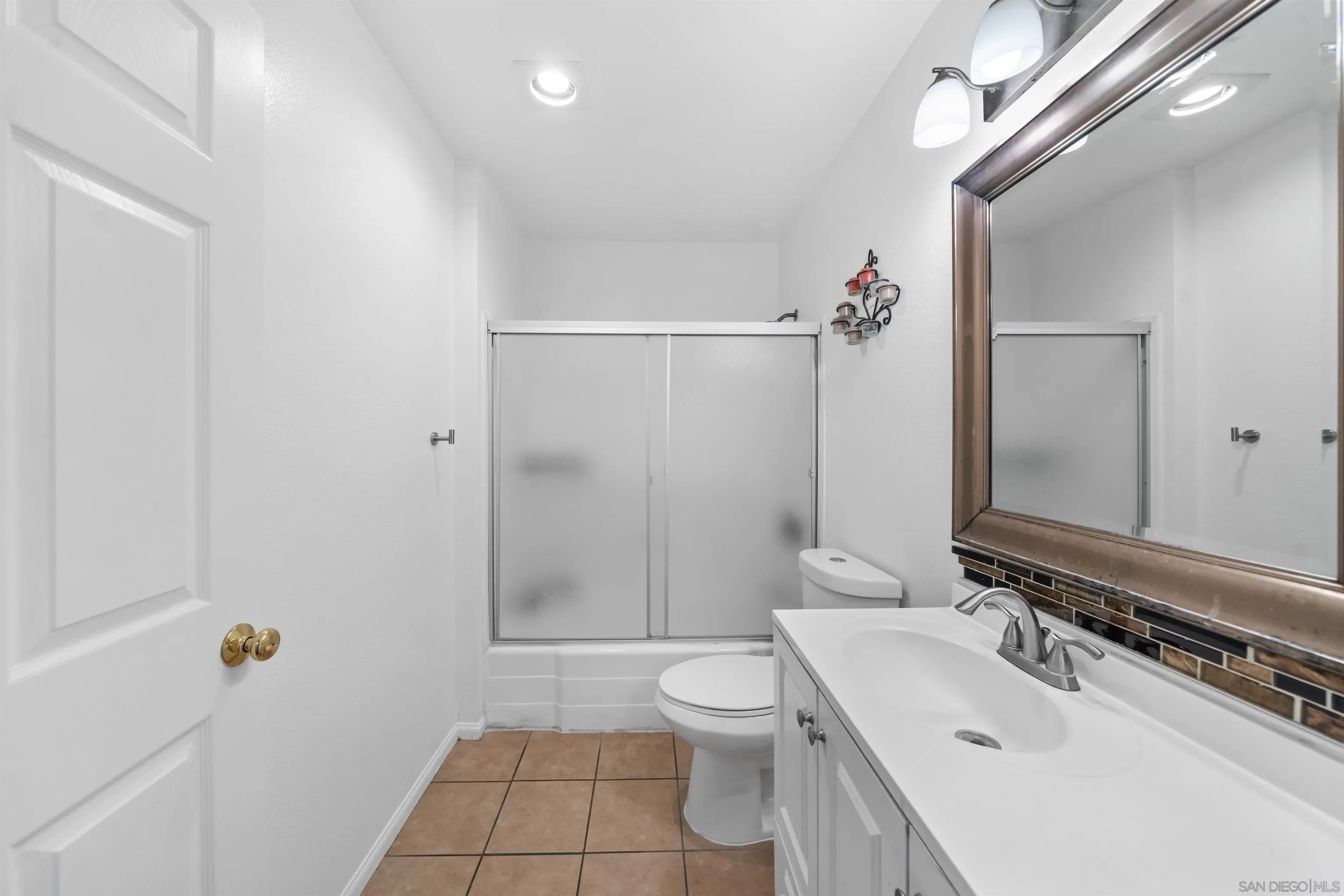 https://cdn.realtyfeed.com/cdn/127/250028313/21331fe22a32a6fde670e9a27110ab8a.webp