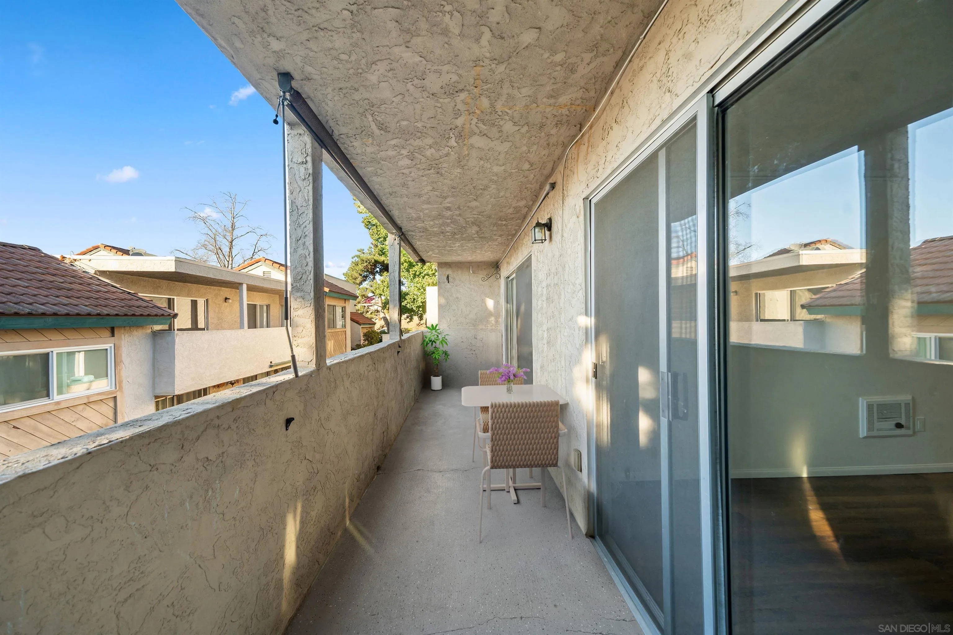 https://cdn.realtyfeed.com/cdn/127/250028313/2a927440f57fe9c9bed1958563346d53.webp