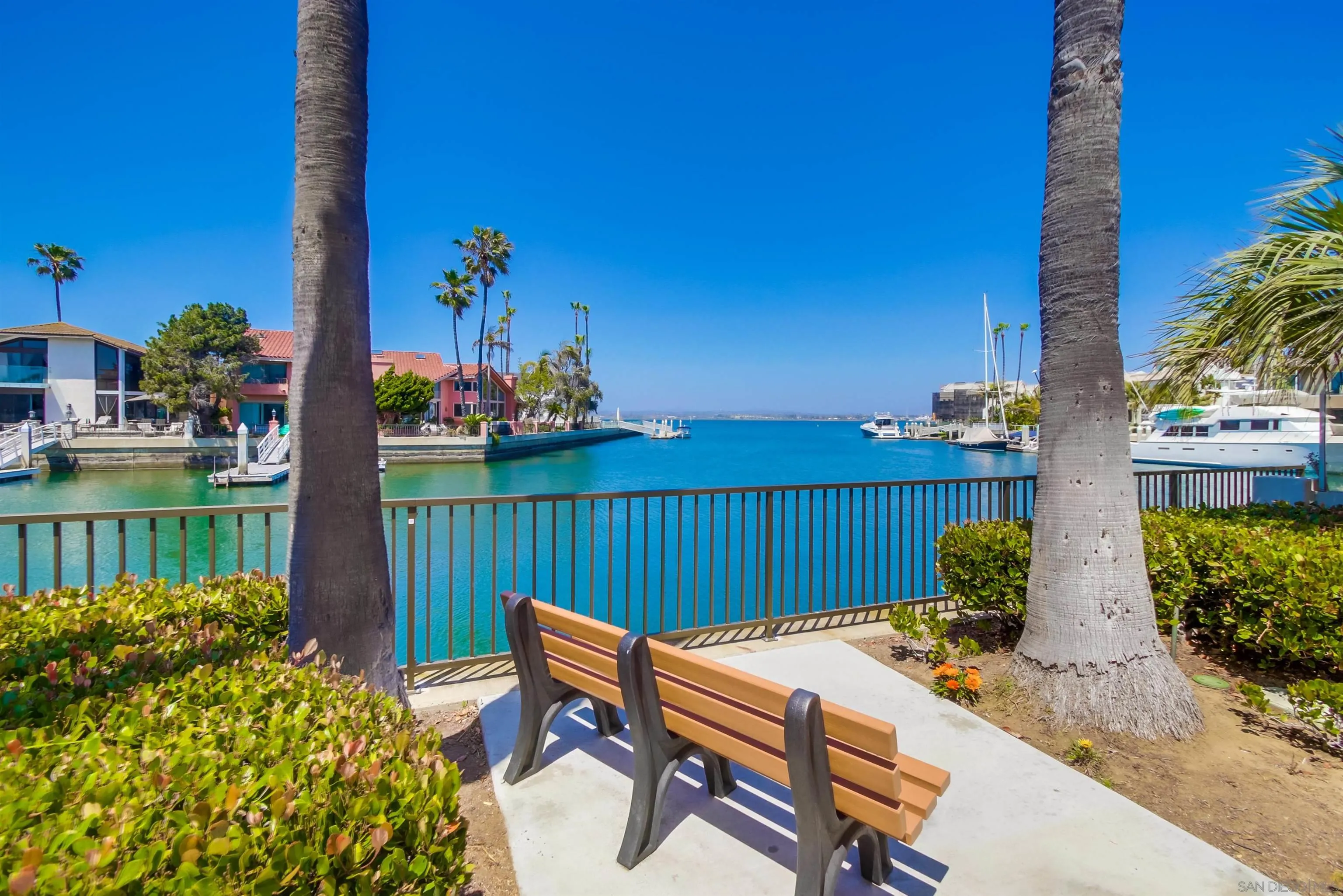 https://cdn.realtyfeed.com/cdn/127/250028315/97da0b8f467885e7abb8aefe843ace75.webp
