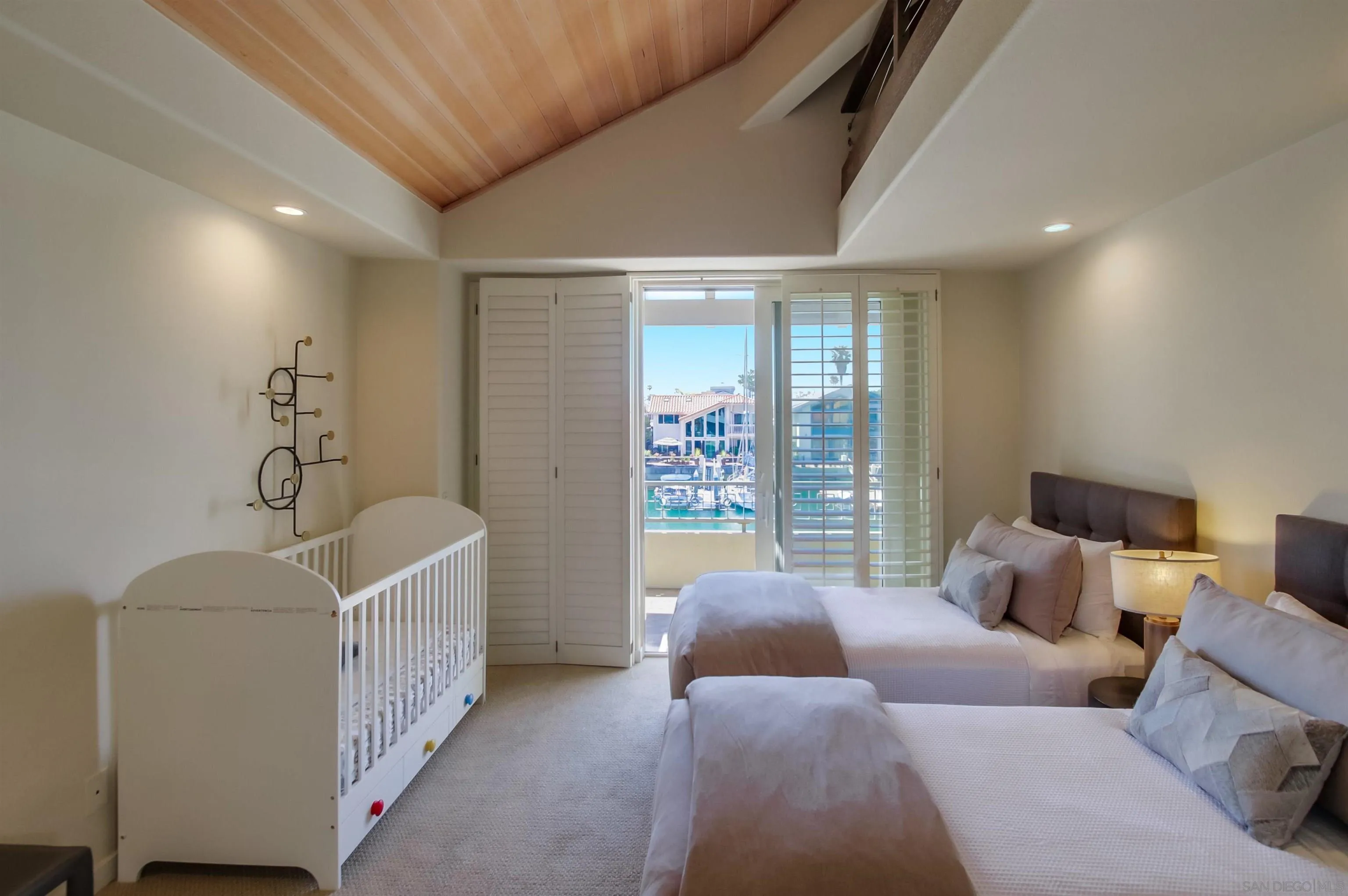 https://cdn.realtyfeed.com/cdn/127/250028315/a572f90154f55d5cdeed36a0fe7e628f.webp