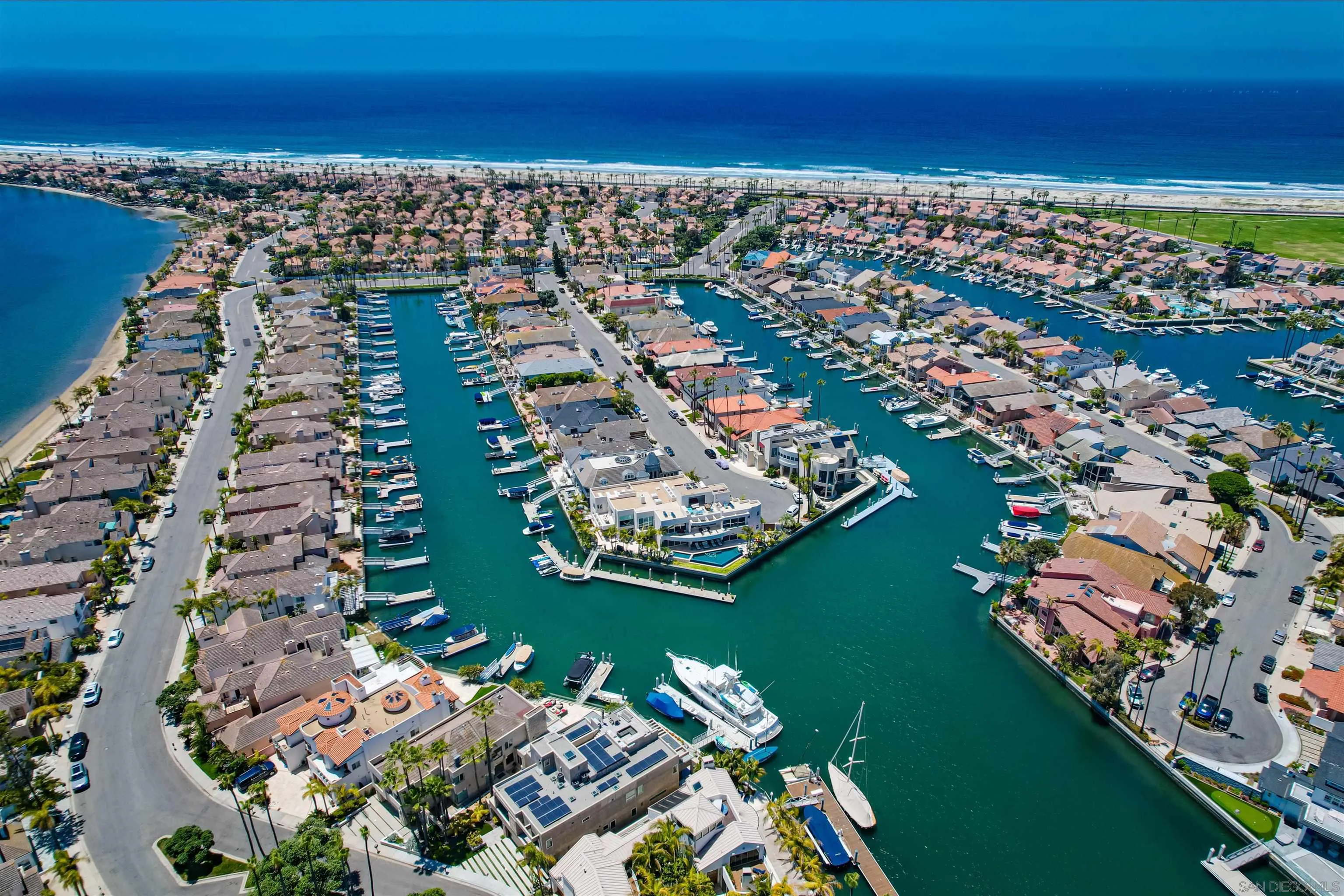 https://cdn.realtyfeed.com/cdn/127/250028315/ea34a59bba99cc7decbe0b24a7371f8c.webp