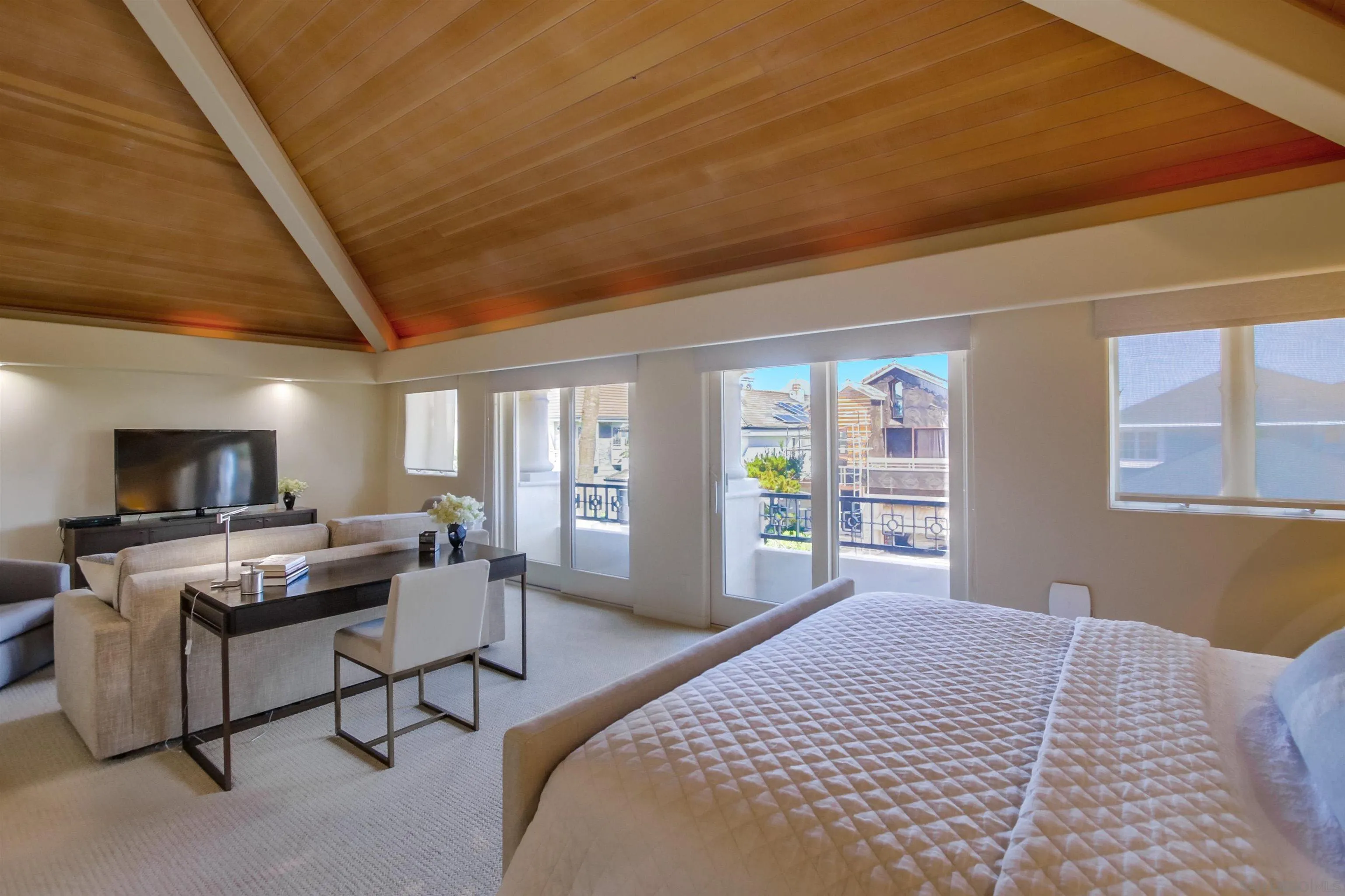 https://cdn.realtyfeed.com/cdn/127/250028315/f17aa5e45ac5c700674a0d7c58f4cee6.webp