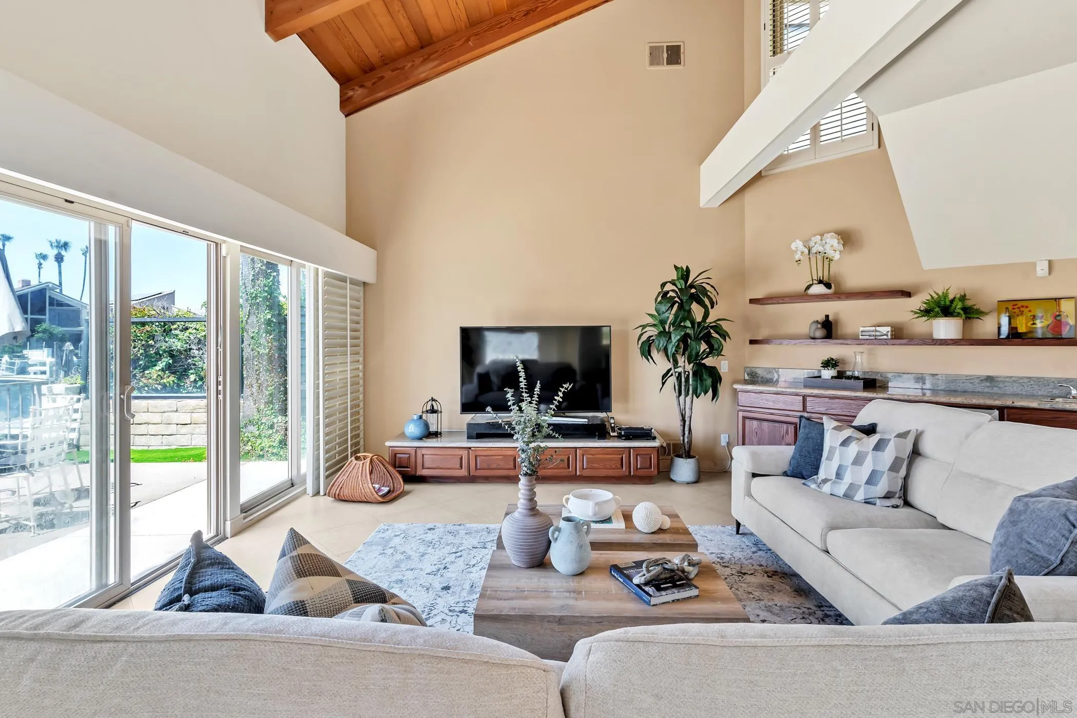 https://cdn.realtyfeed.com/cdn/127/250028321/3e3472f9d624dfcf7610ff90eb48efe3.webp
