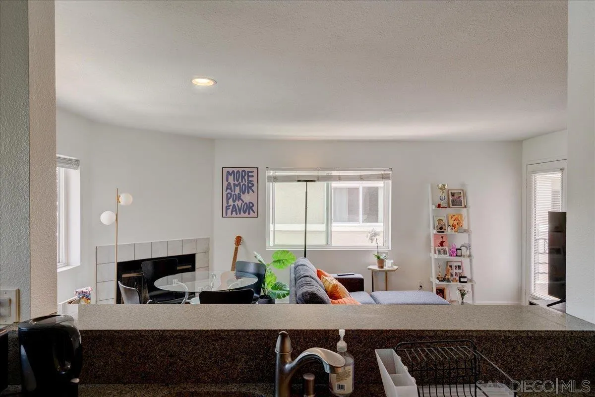 Photo #5: 250028330 Listing 