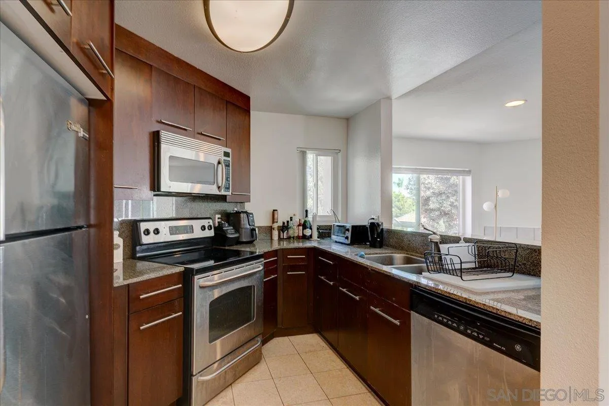Photo #4: 250028330 Listing 