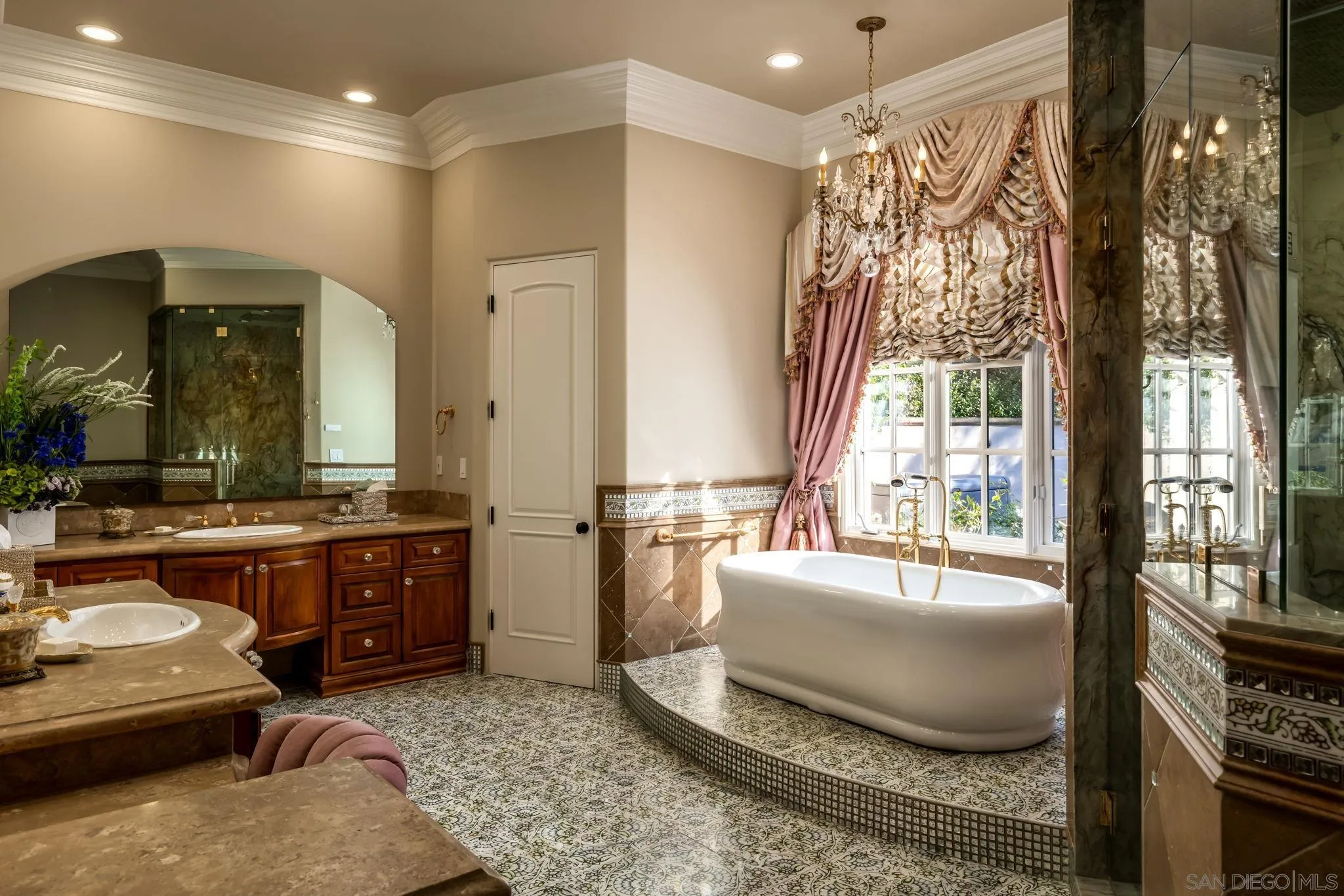 https://cdn.realtyfeed.com/cdn/127/250028339/0544c41af77ae2665a6e979601bc444d.webp