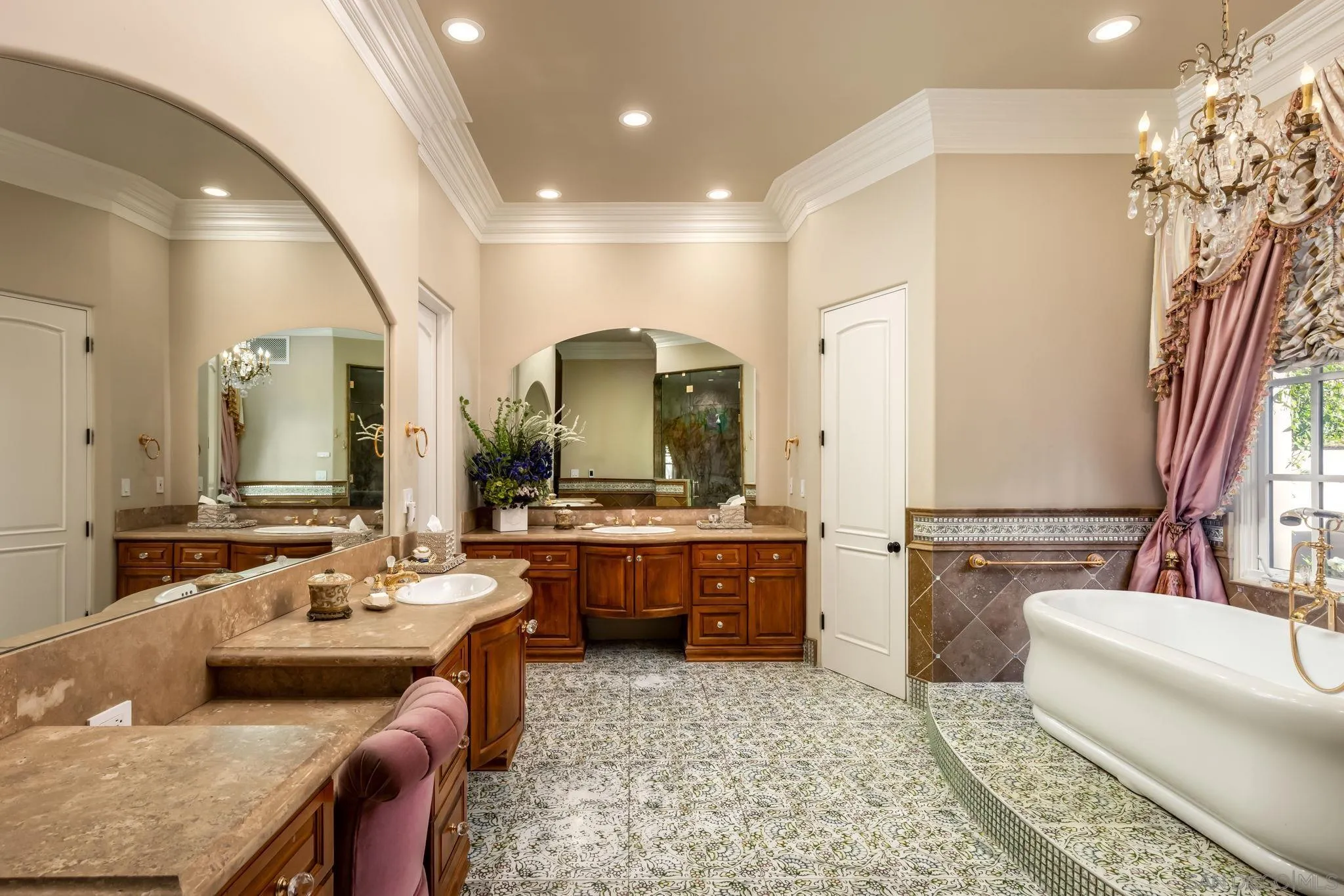 https://cdn.realtyfeed.com/cdn/127/250028339/7d6ca231e69a5eabfec85881268c81b6.webp