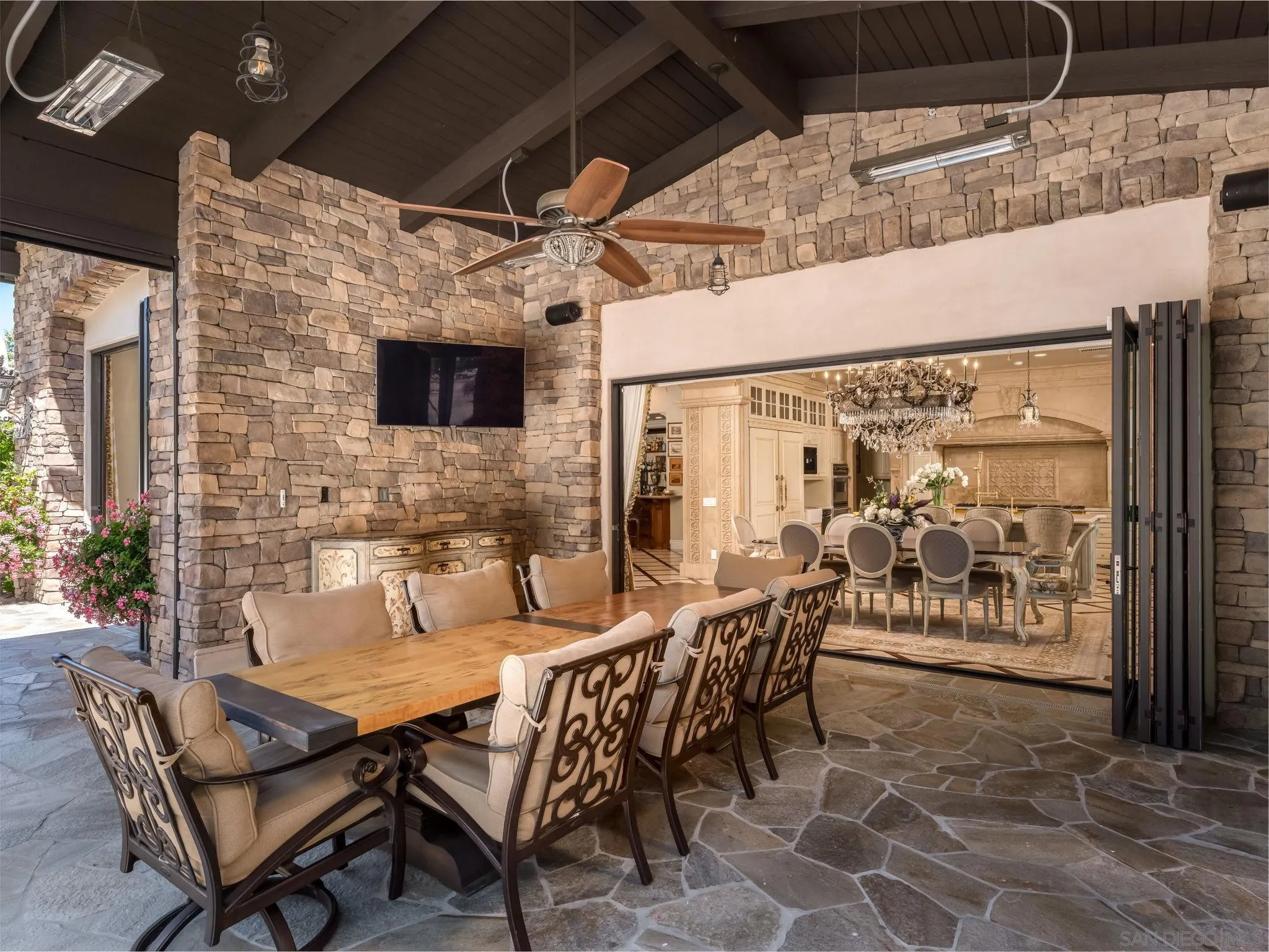 https://cdn.realtyfeed.com/cdn/127/250028339/b21fe1939dd5da84f0eac220d3844f89.webp