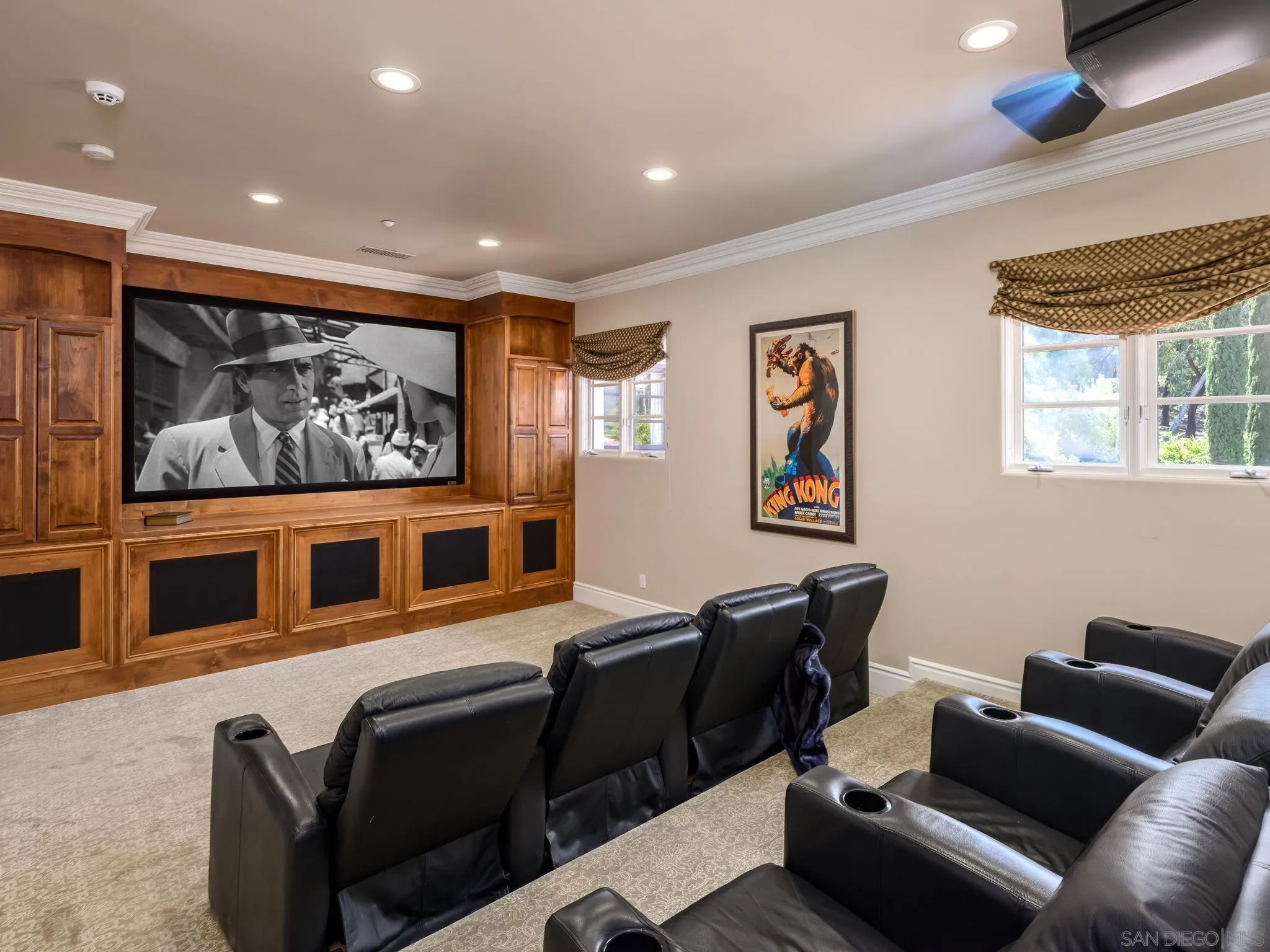 https://cdn.realtyfeed.com/cdn/127/250028339/d7f1ef8d90f0f4e23a78358975e2efae.webp