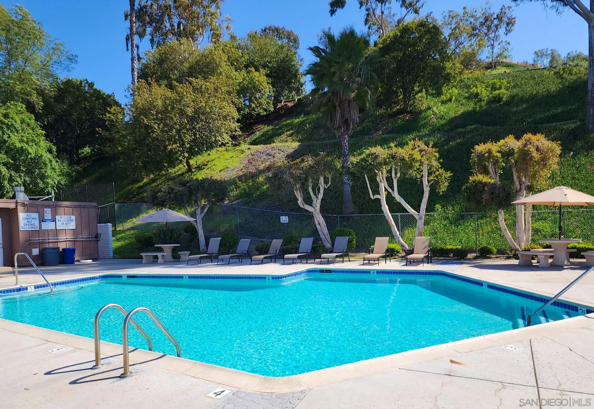 https://cdn.realtyfeed.com/cdn/127/250028344/6f63020f39d4994a230490d1ac9eb183.webp