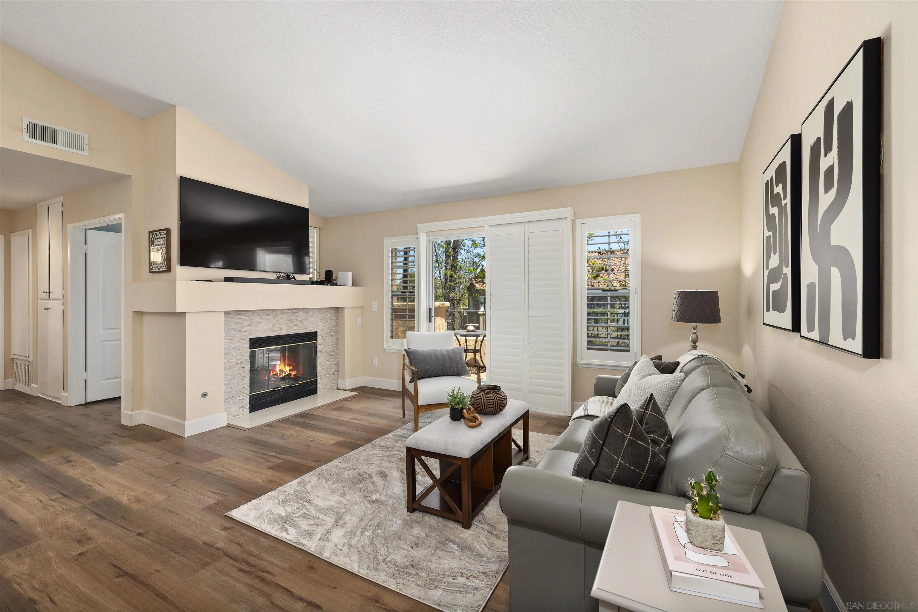 Photo #4: 250028354 Listing 