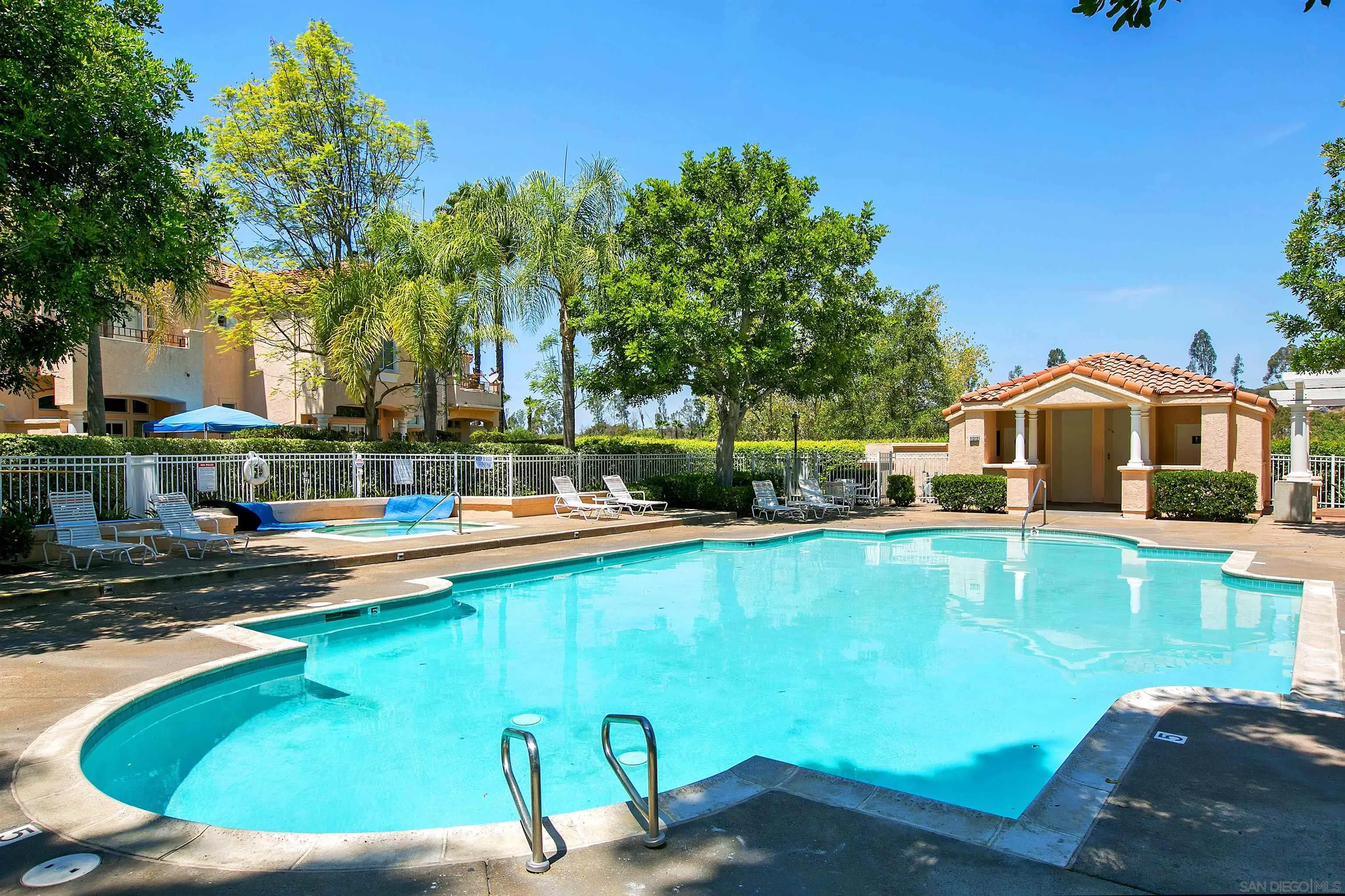 https://cdn.realtyfeed.com/cdn/127/250028354/dd6c12424bc0205f83a6e9acf75026f7.webp