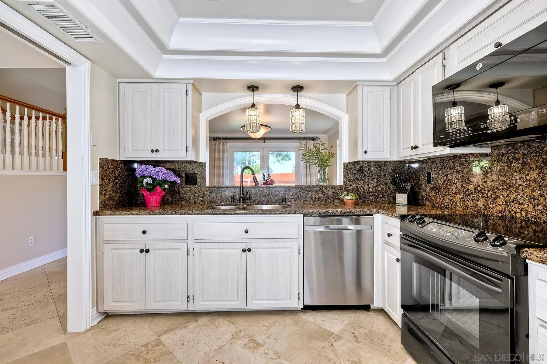 https://cdn.realtyfeed.com/cdn/127/250028368/e8515986e47ef7213e0c84f703ecd944.webp