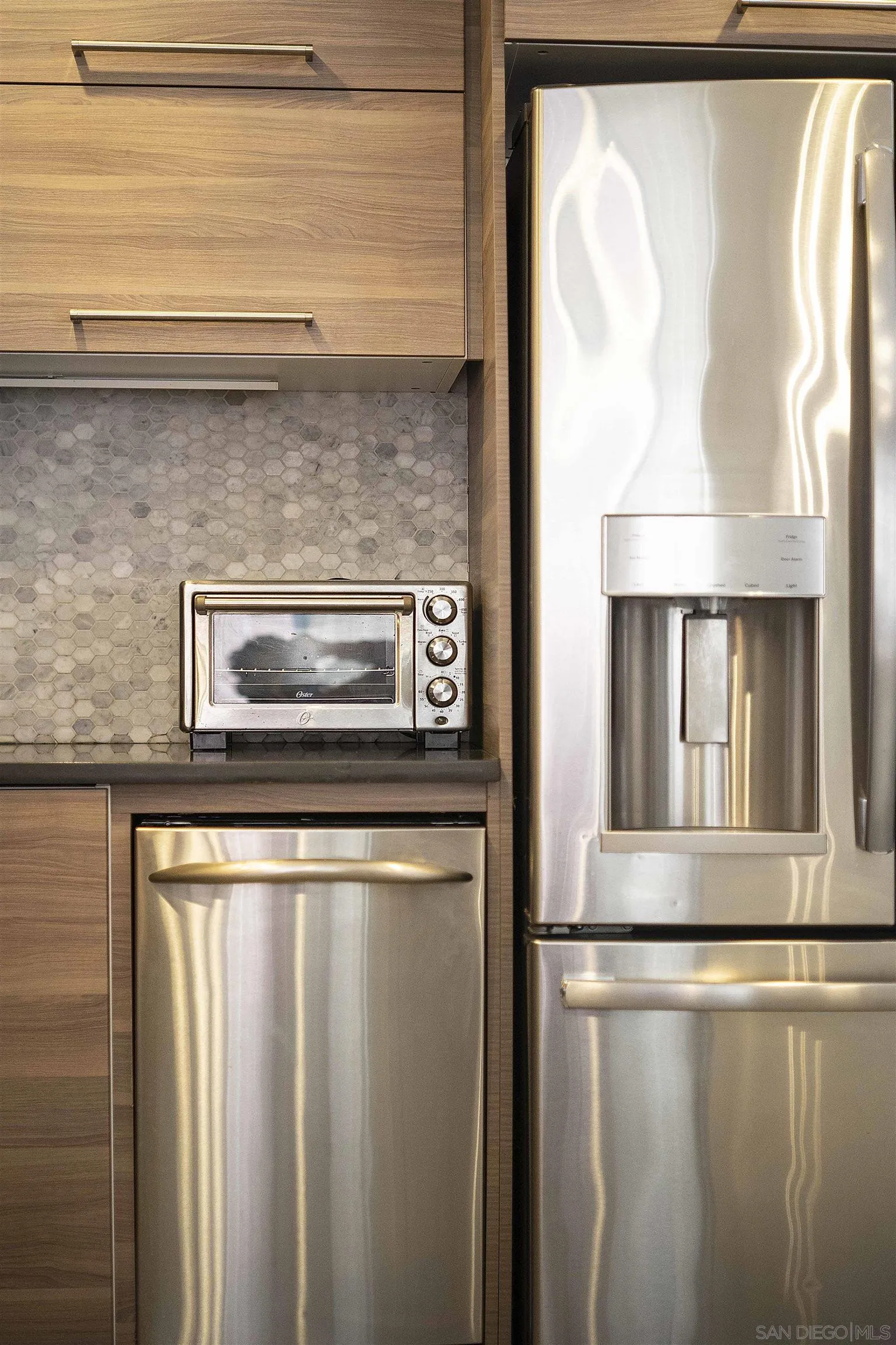 Photo #6: 250028371 Listing 