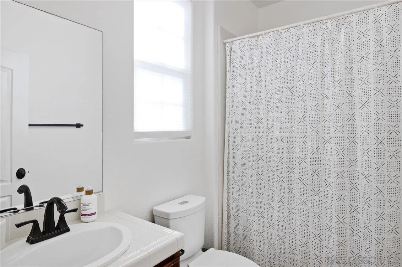 https://cdn.realtyfeed.com/cdn/127/250028391/e20b6fe7c06f910f0b7e8898de9db991.webp