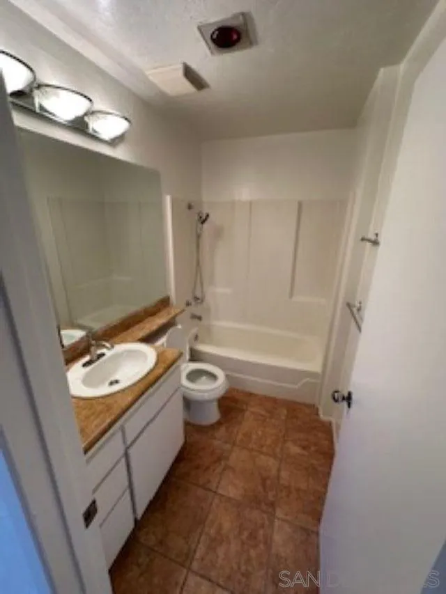 Photo #11: 250028392 Listing: Photo #11