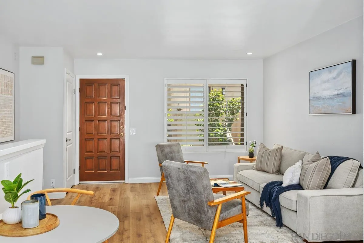 Photo #4: 250028400 Listing 