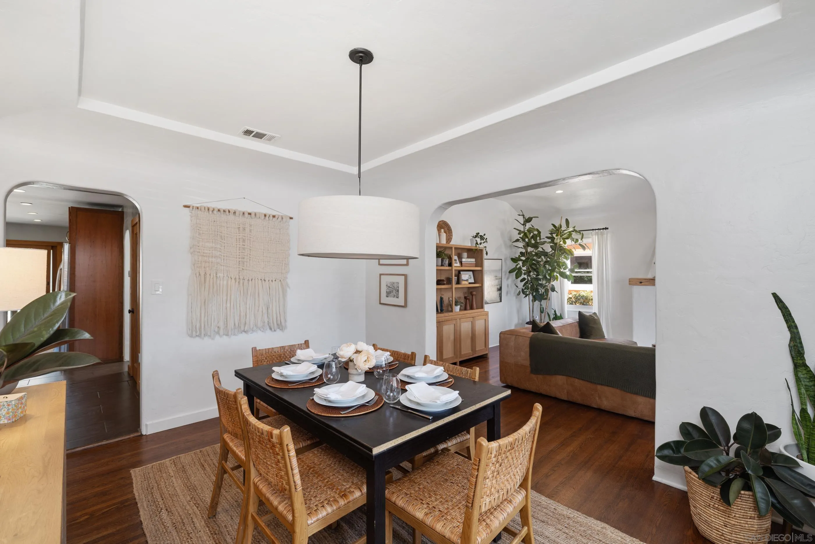https://cdn.realtyfeed.com/cdn/127/250028402/9a82514162044f99a8c90faa4b61303f.webp