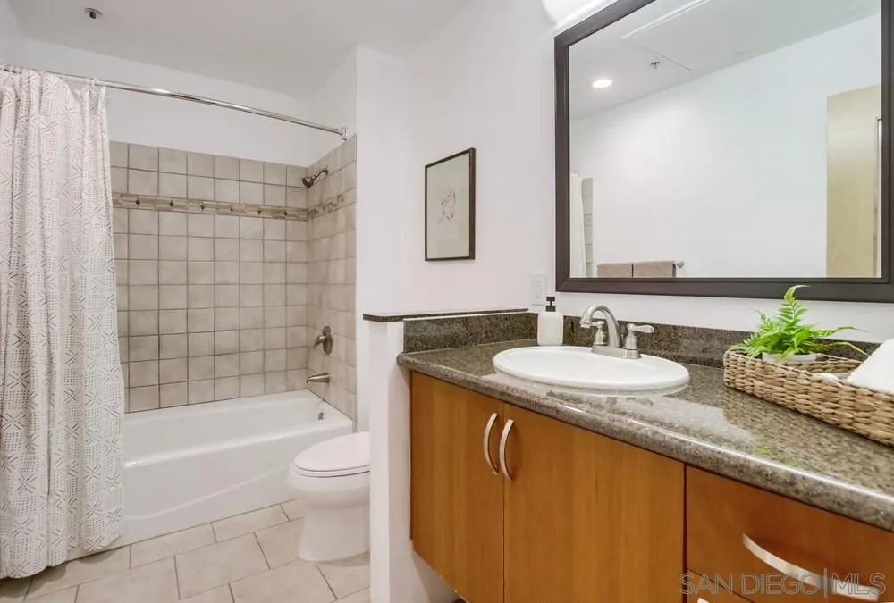 Photo #24: 250028404 Listing: Photo #24