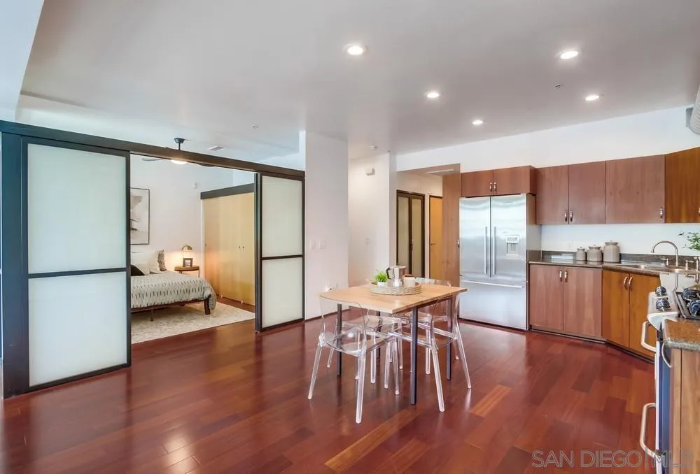 Photo #6: 250028404 Listing 