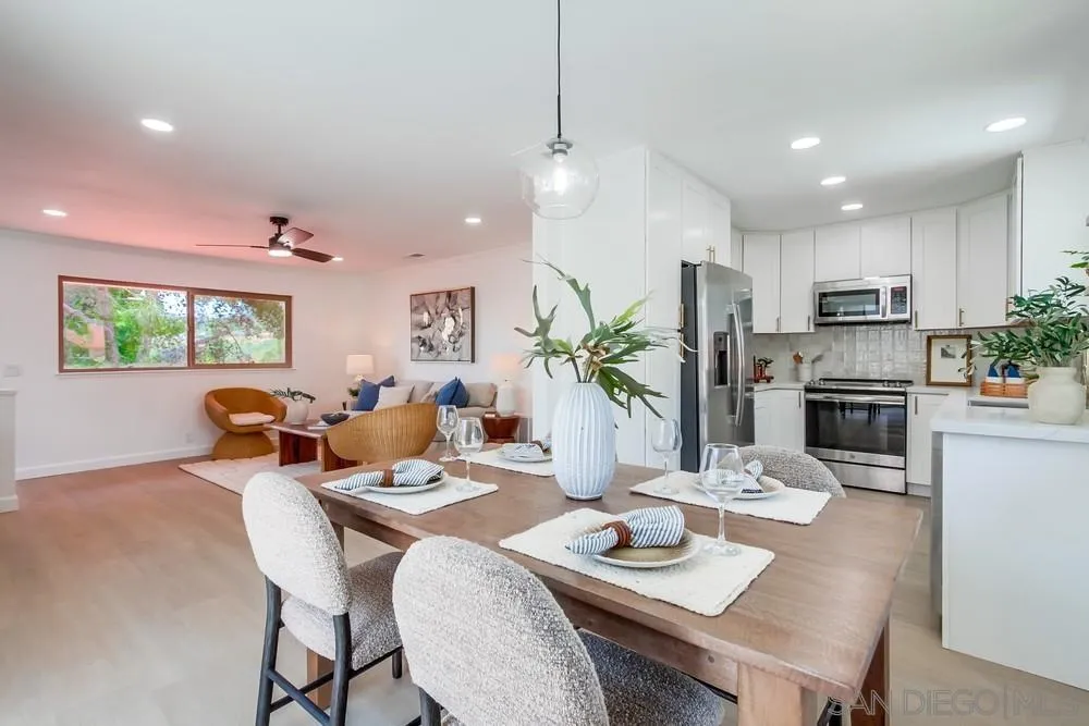 Photo #3: 250028406 Listing 
