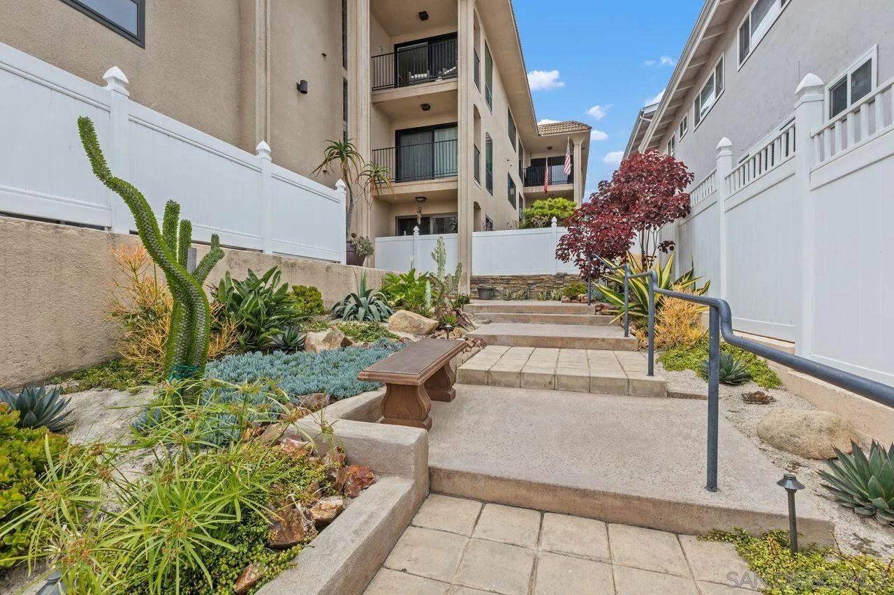 Photo #4: 250028423 Listing 