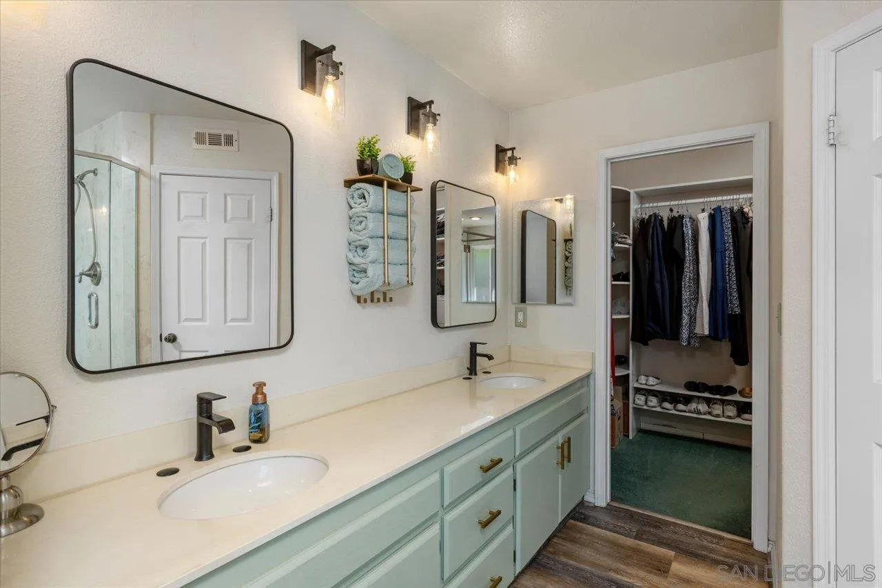 https://cdn.realtyfeed.com/cdn/127/250028428/2e9e4cfc5012c07bd8d3b50bb1641c75.webp