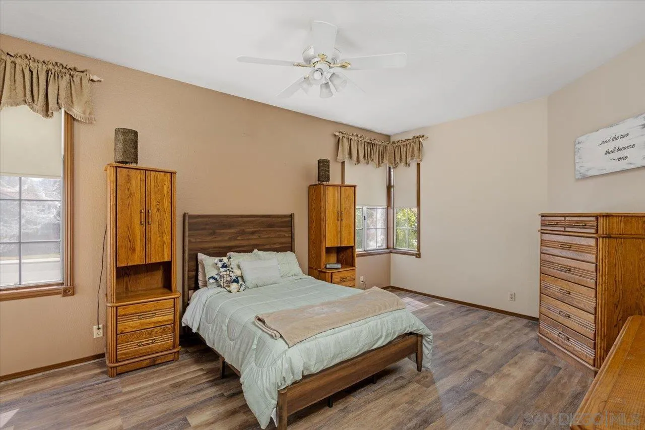 https://cdn.realtyfeed.com/cdn/127/250028428/4a58d3fe615a3c685039073368ae11a7.webp