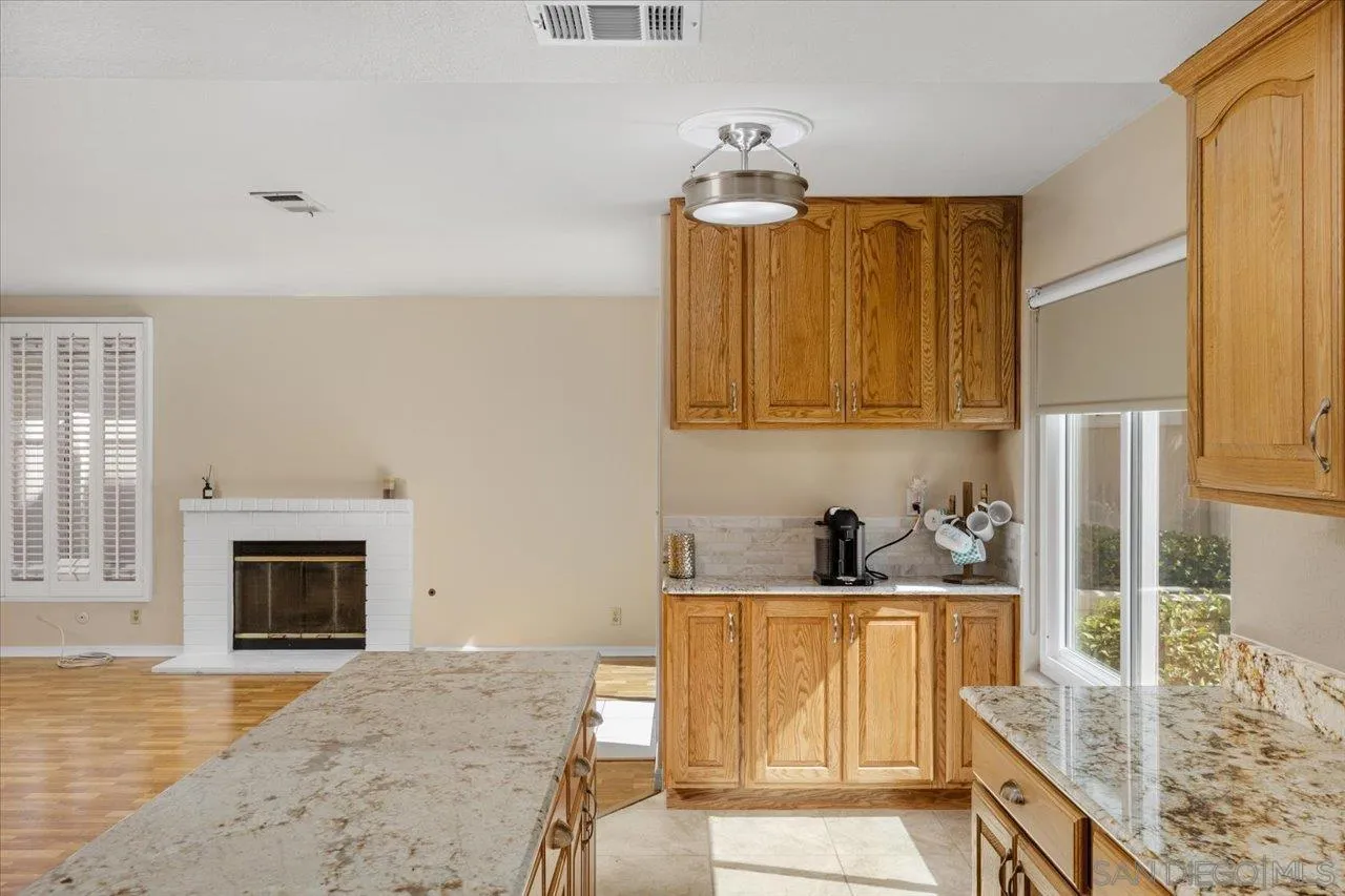 https://cdn.realtyfeed.com/cdn/127/250028428/d9f8cae24a9b06977590cb29dad1bc69.webp