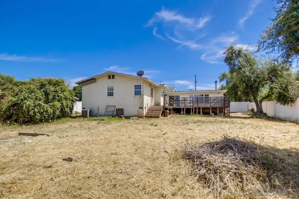 https://cdn.realtyfeed.com/cdn/127/250028431/18a057d9b76b1d5b0a3e229dc76a5a7d.webp