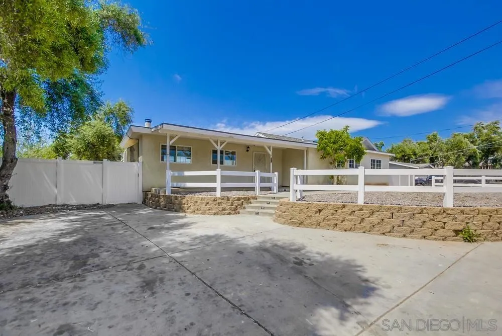 https://cdn.realtyfeed.com/cdn/127/250028431/1ce753d3720883f7cda1a92287d7c434.webp