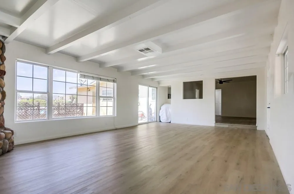 https://cdn.realtyfeed.com/cdn/127/250028431/6457aebfb8346223bd46475f79dfddd5.webp