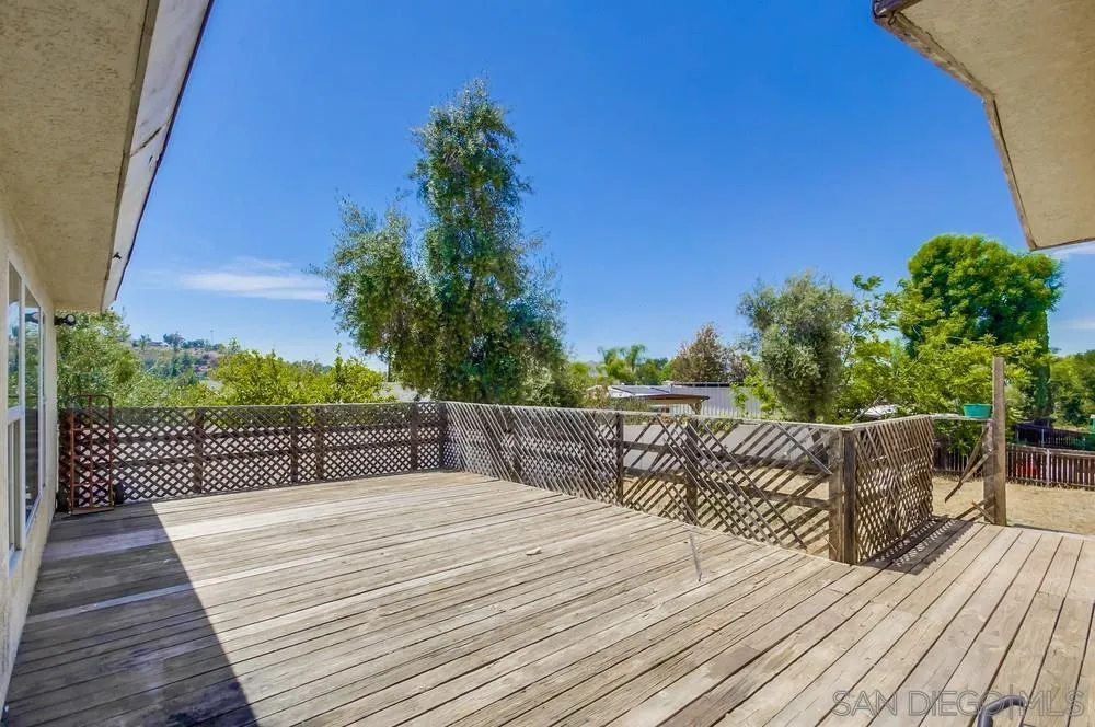 https://cdn.realtyfeed.com/cdn/127/250028431/71c8c76f000c0251be04769fbec80631.webp