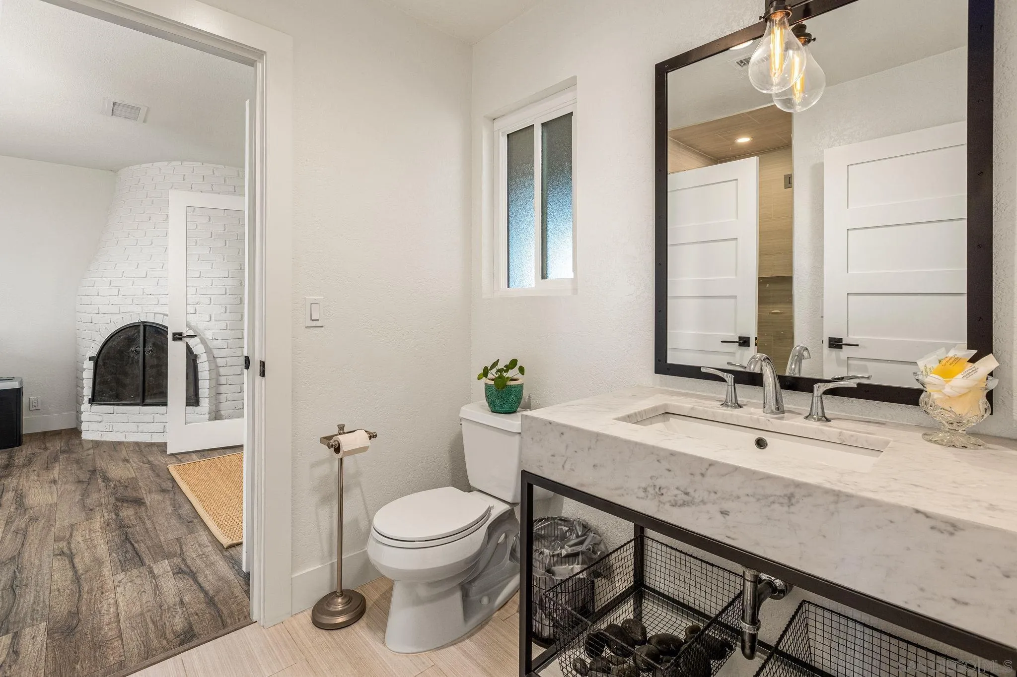 https://cdn.realtyfeed.com/cdn/127/250028438/1d616c43427f061fb28302a483c66c84.webp