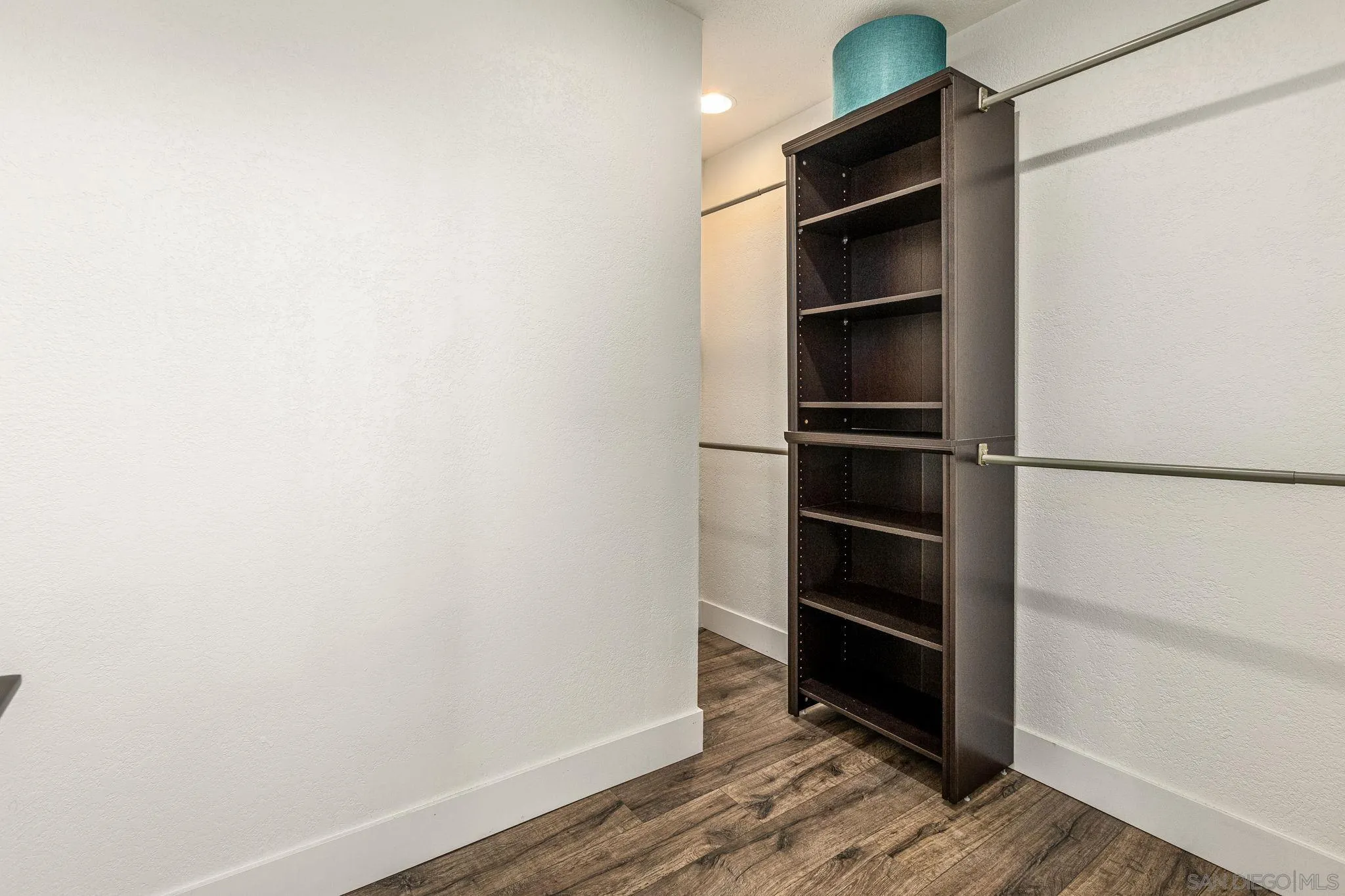 https://cdn.realtyfeed.com/cdn/127/250028438/20800a3793c33a436f8bc828e610c5bb.webp