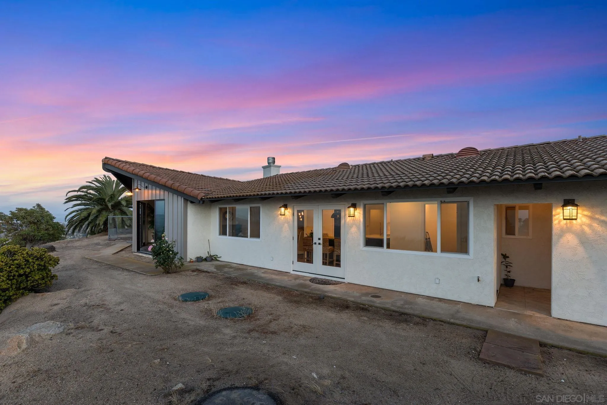 https://cdn.realtyfeed.com/cdn/127/250028438/3e9072e9f4e0ac70c743f50ae20675d1.webp