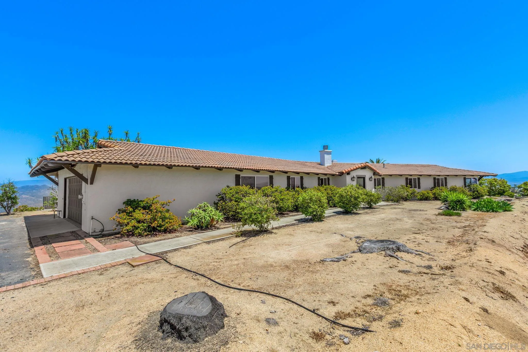 https://cdn.realtyfeed.com/cdn/127/250028438/541edf28428b99e61da8a00cce8469b1.webp