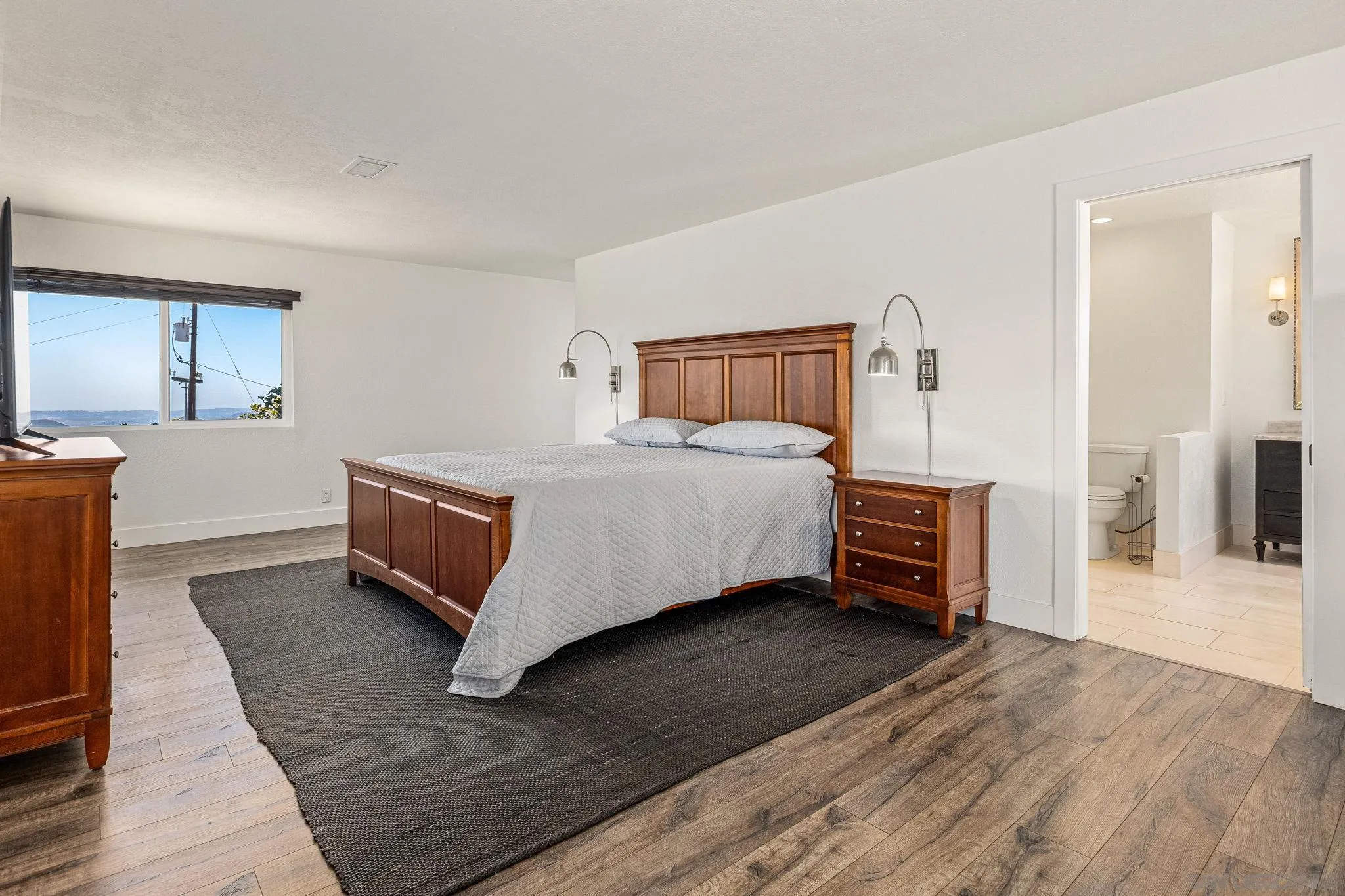 https://cdn.realtyfeed.com/cdn/127/250028438/b12af33948a3129a8970626a73b2341f.webp